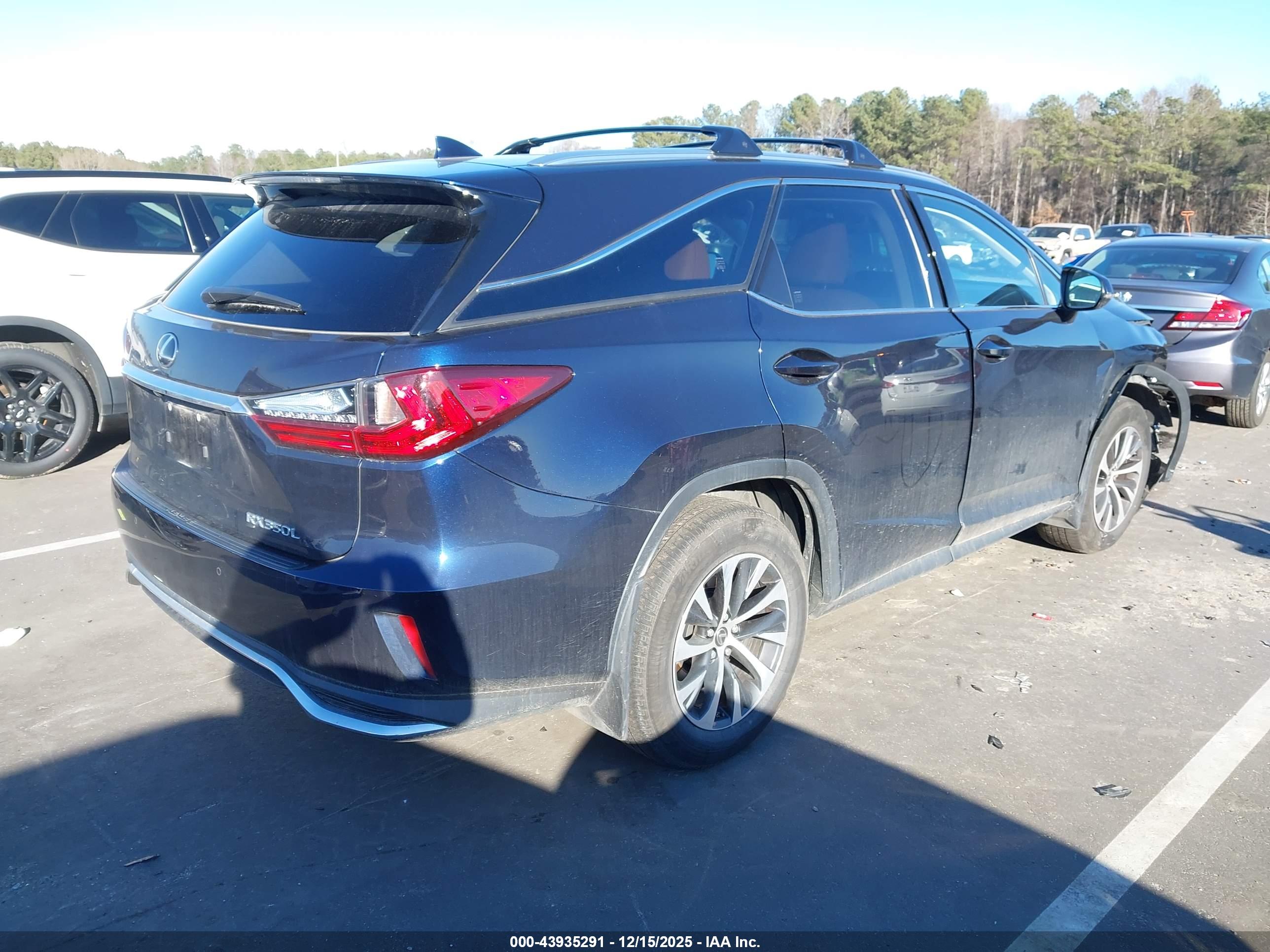LEXUS RX image 4