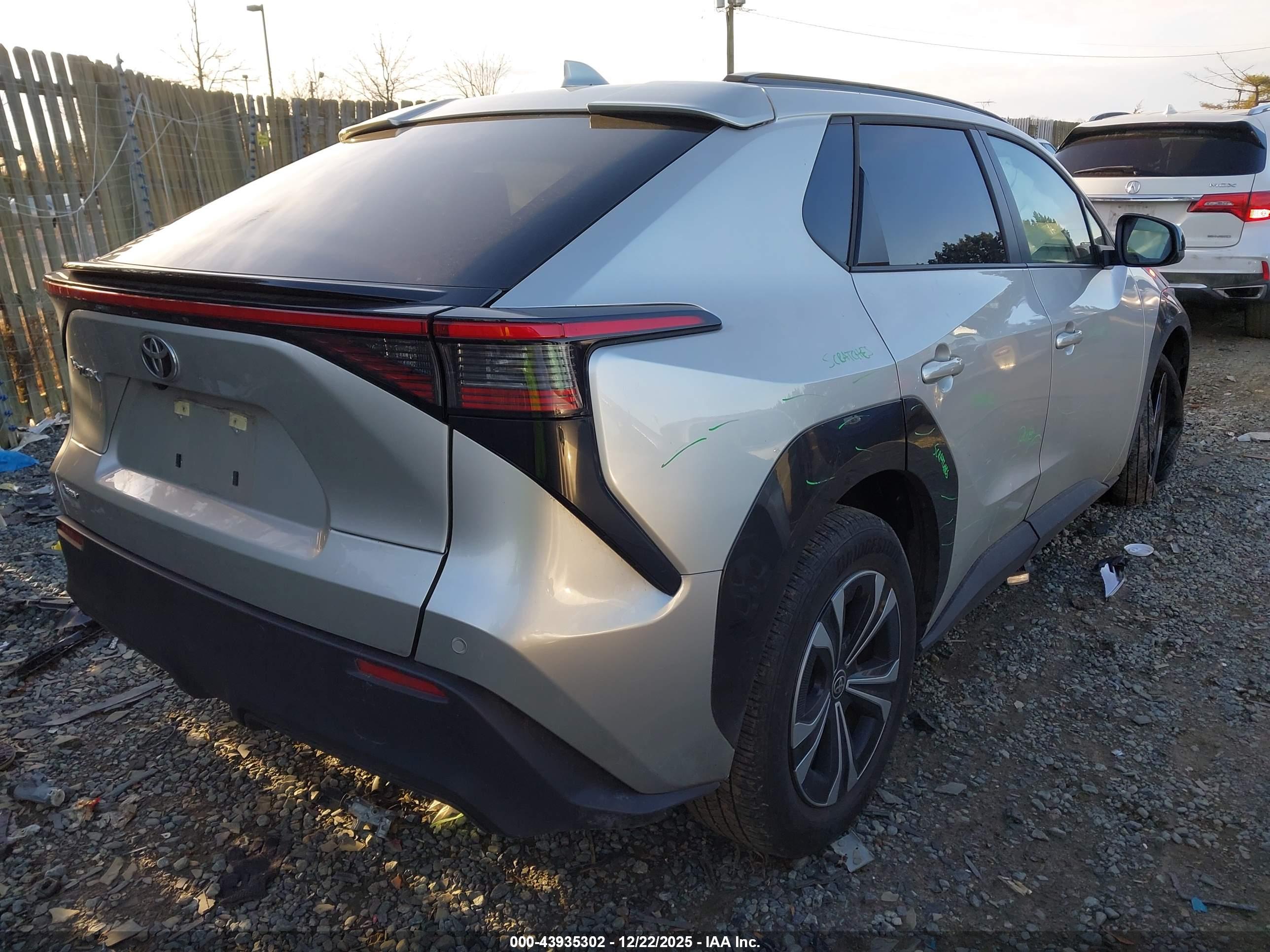 TOYOTA BZ4X image 4