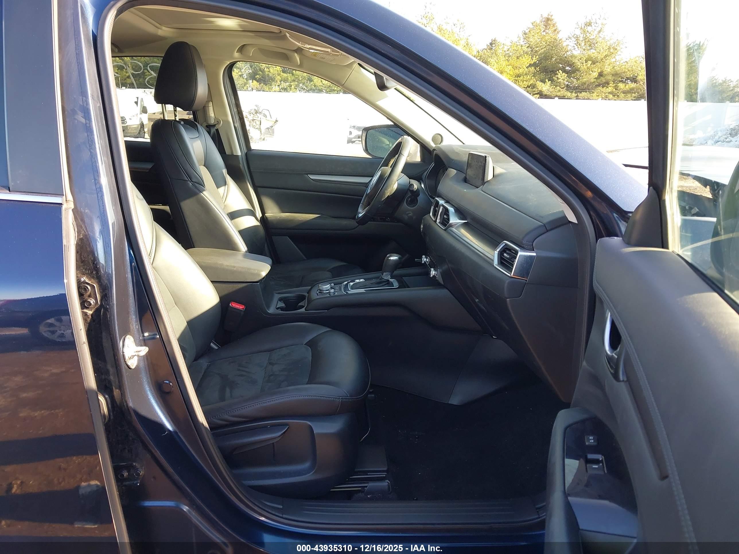 MAZDA CX-5 image 5