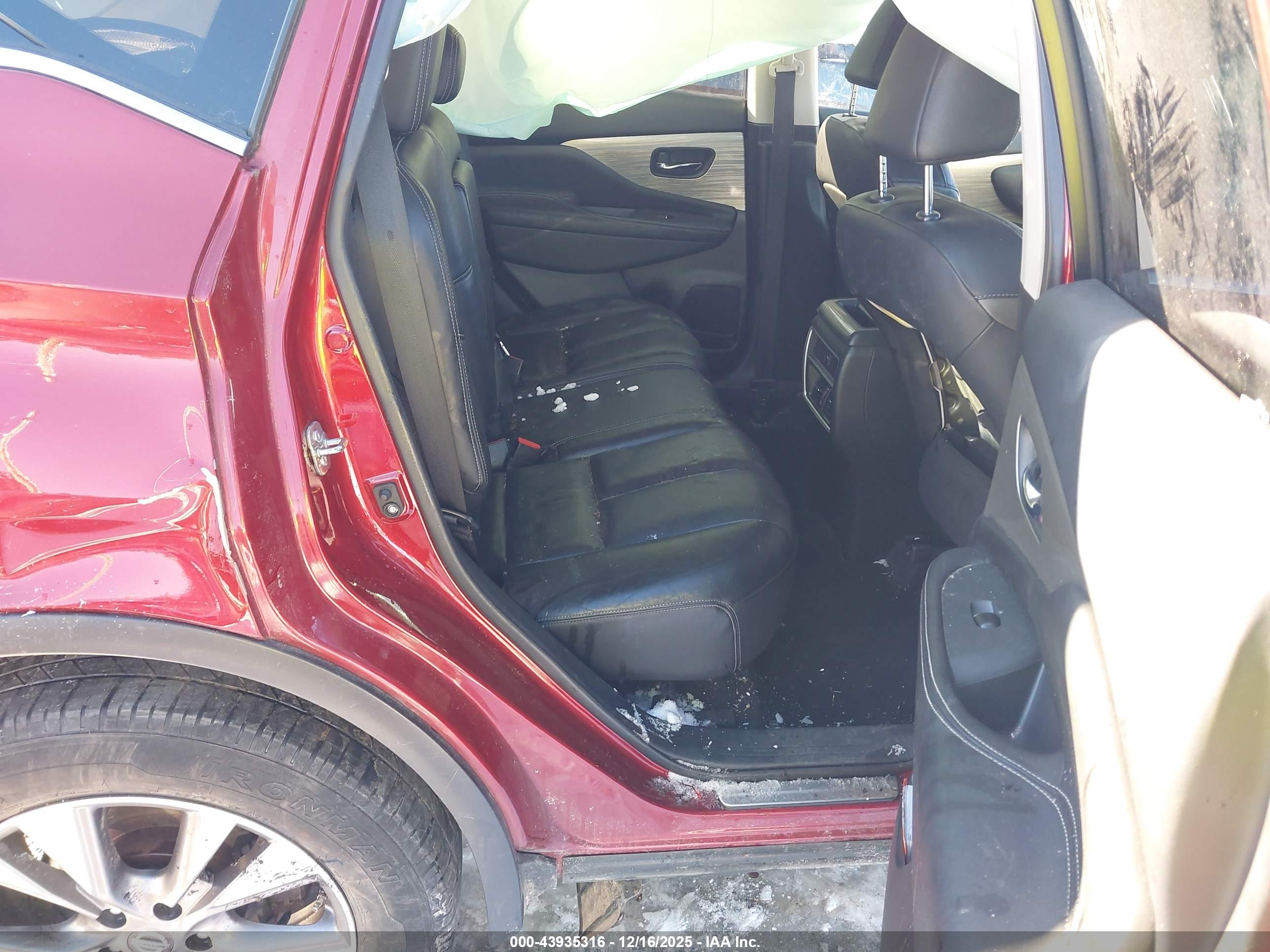 NISSAN MURANO image 8
