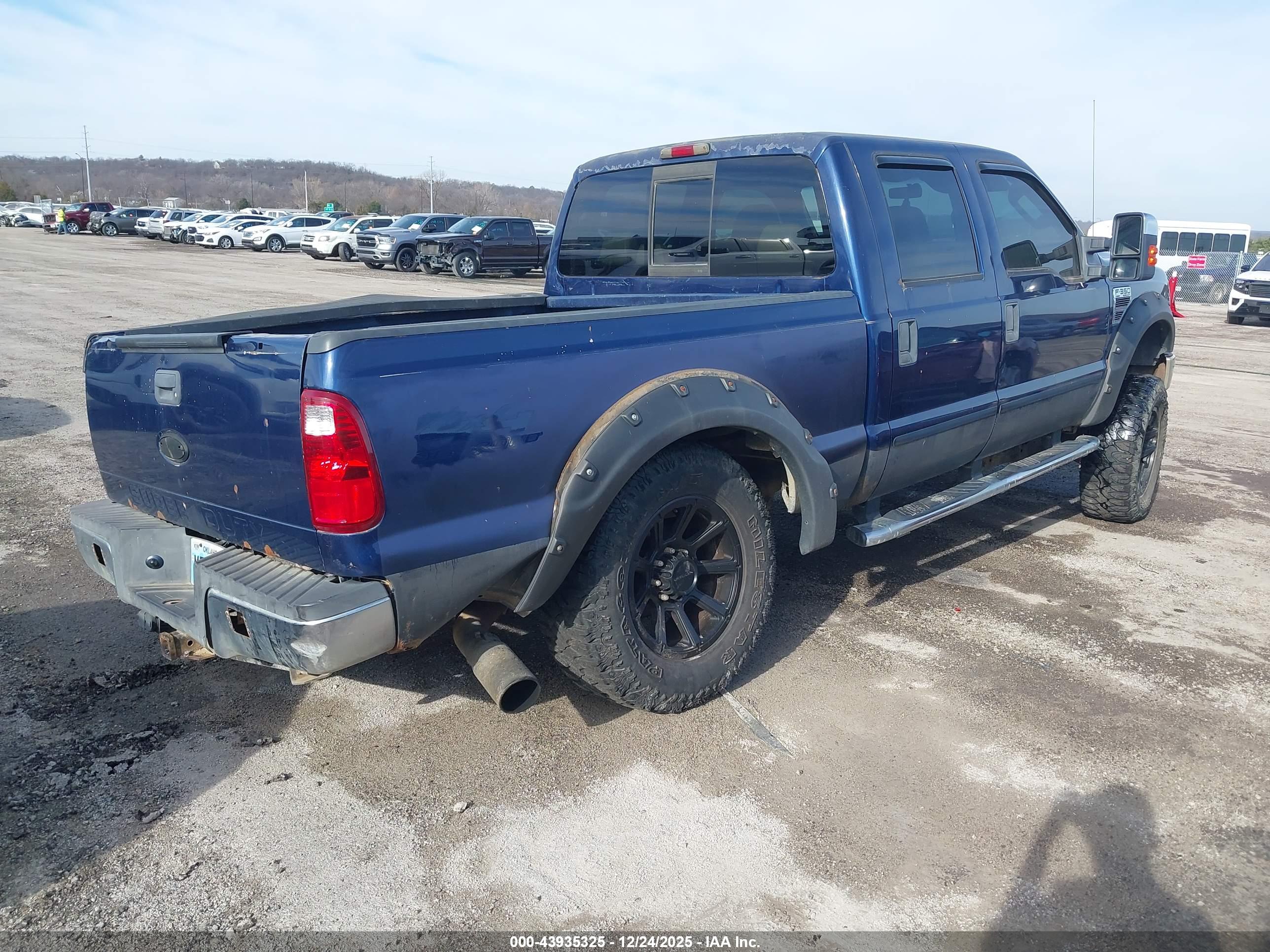 FORD F-350 image 4