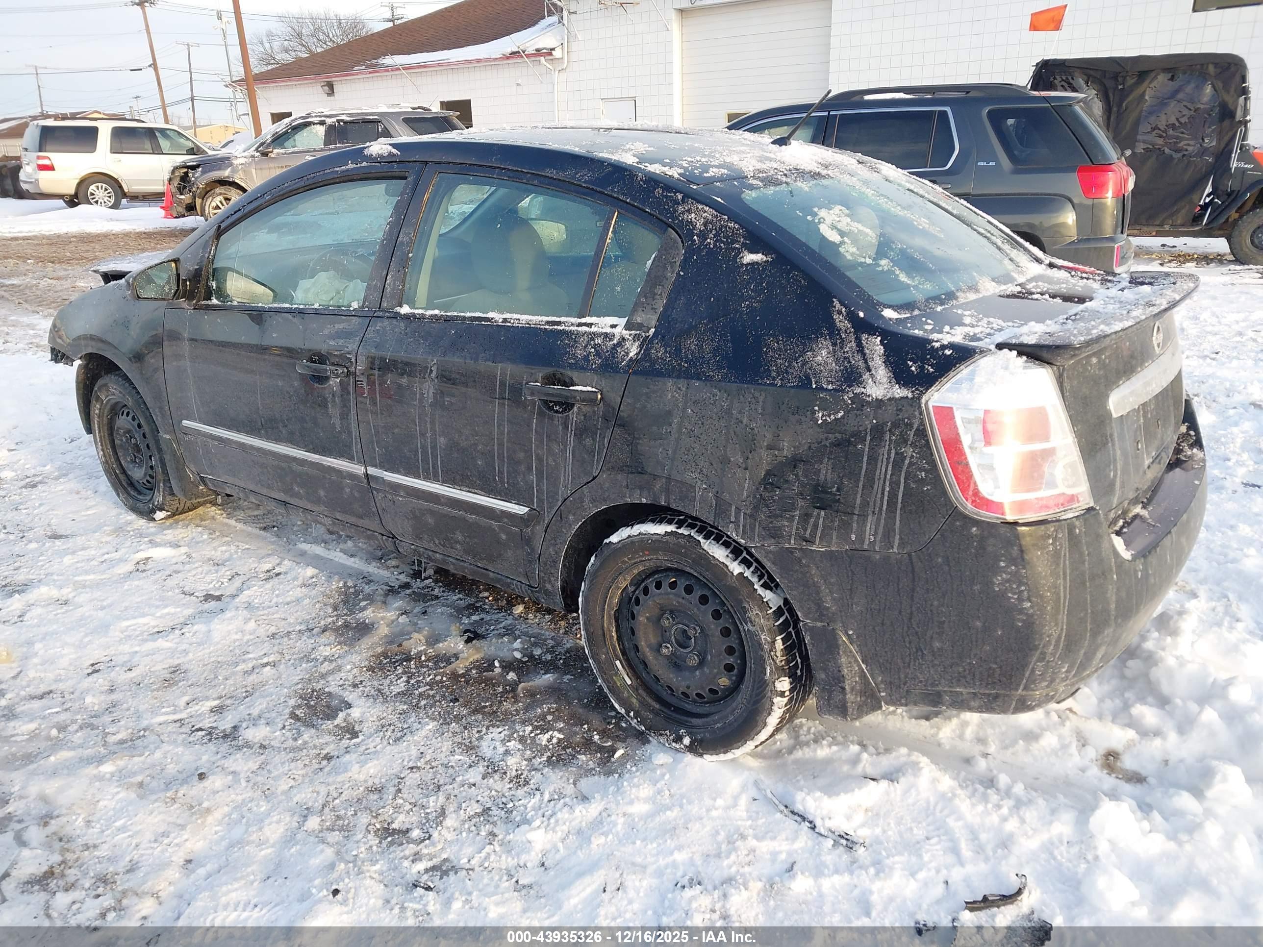 NISSAN SENTRA image 3