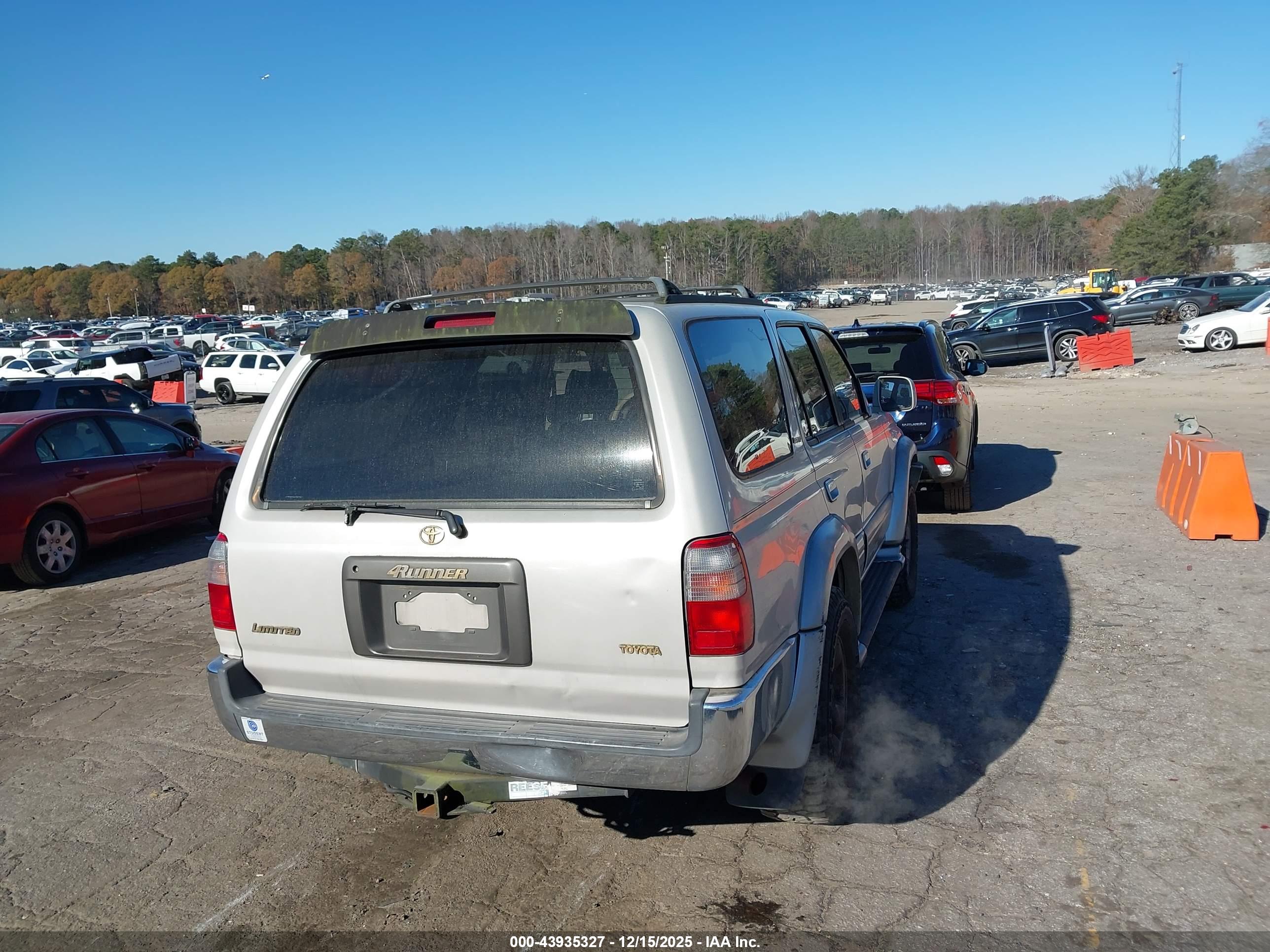 TOYOTA 4RUNNER image 4