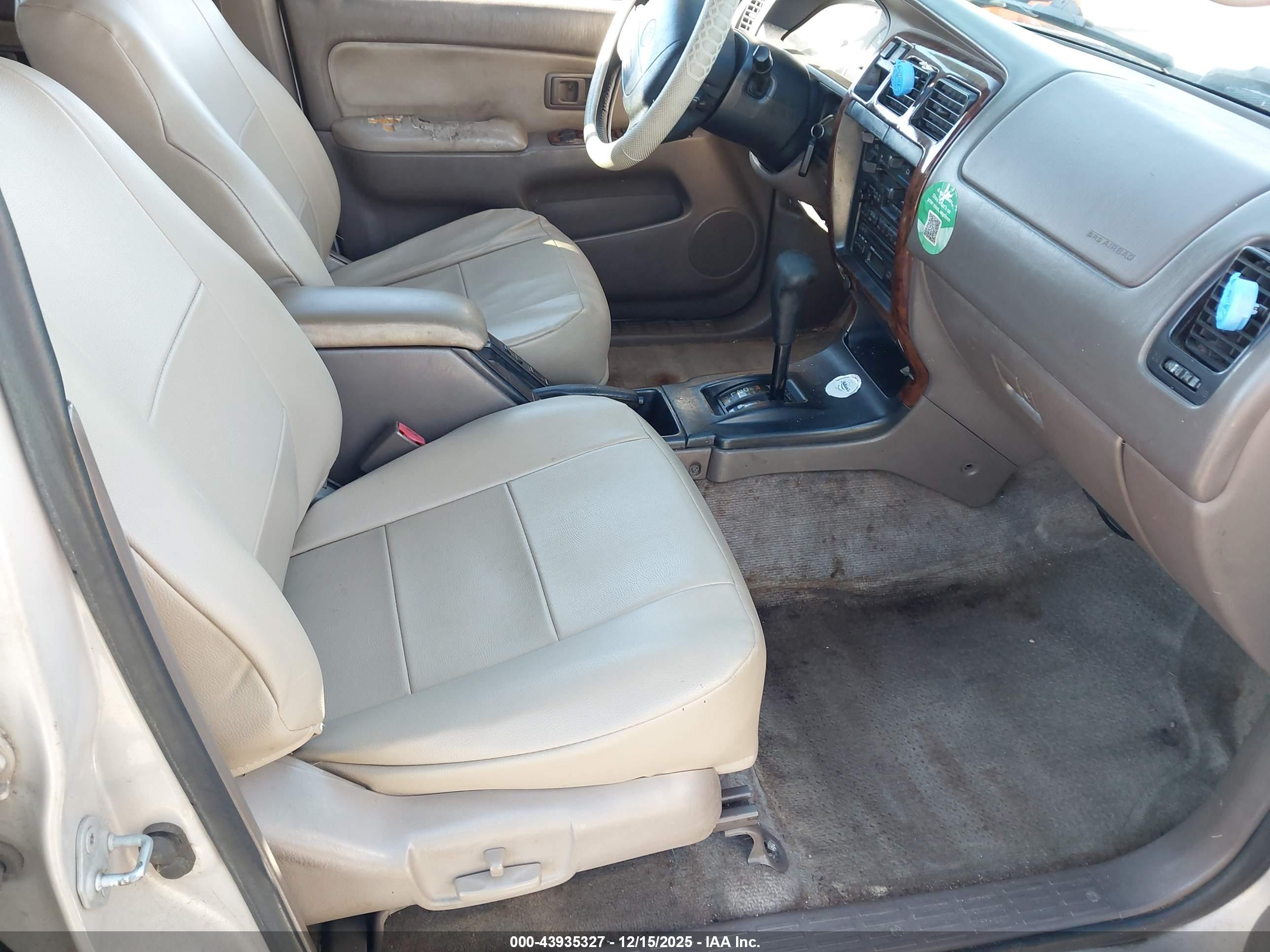 TOYOTA 4RUNNER image 5