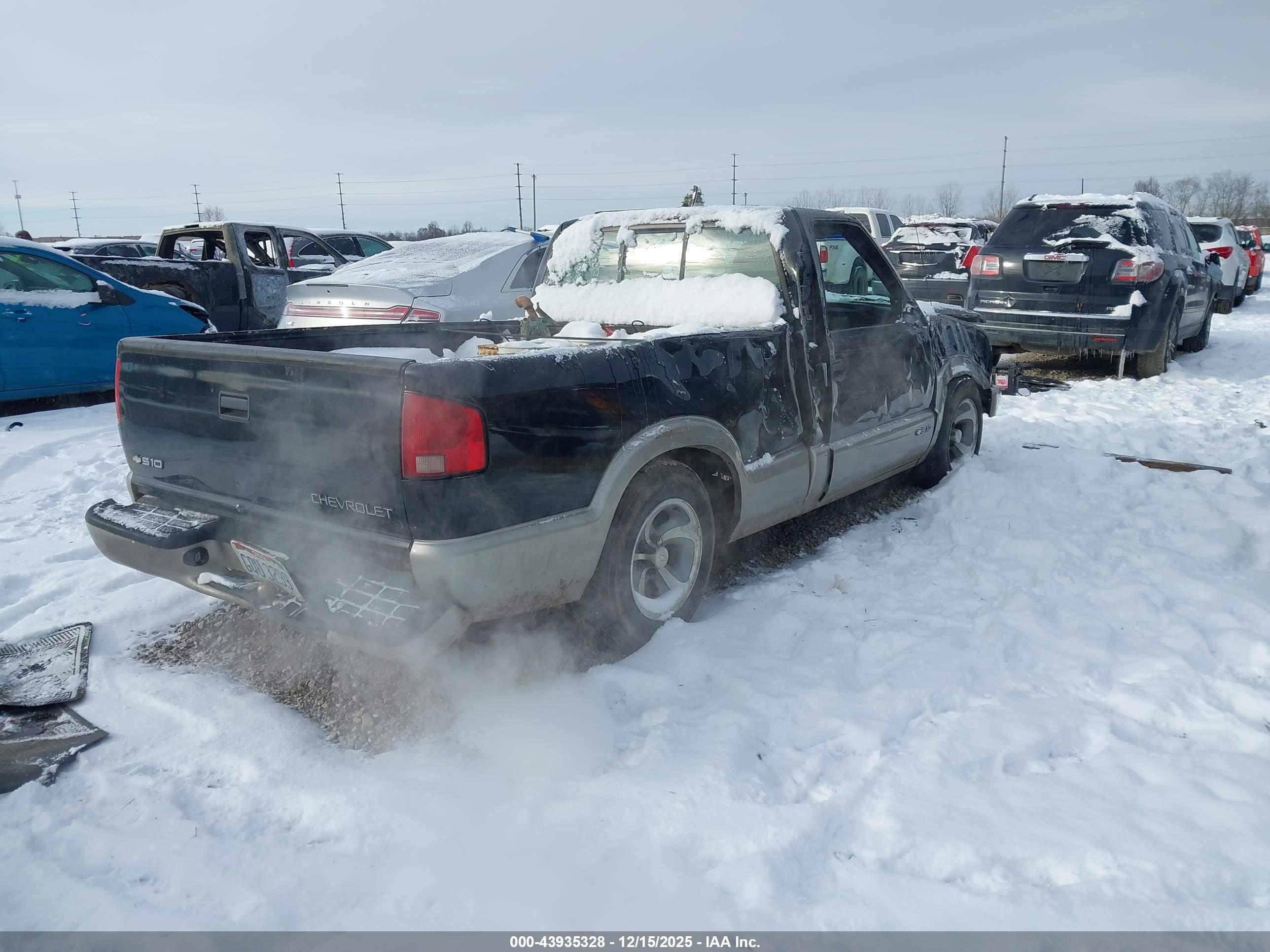 CHEVROLET S-10 image 4