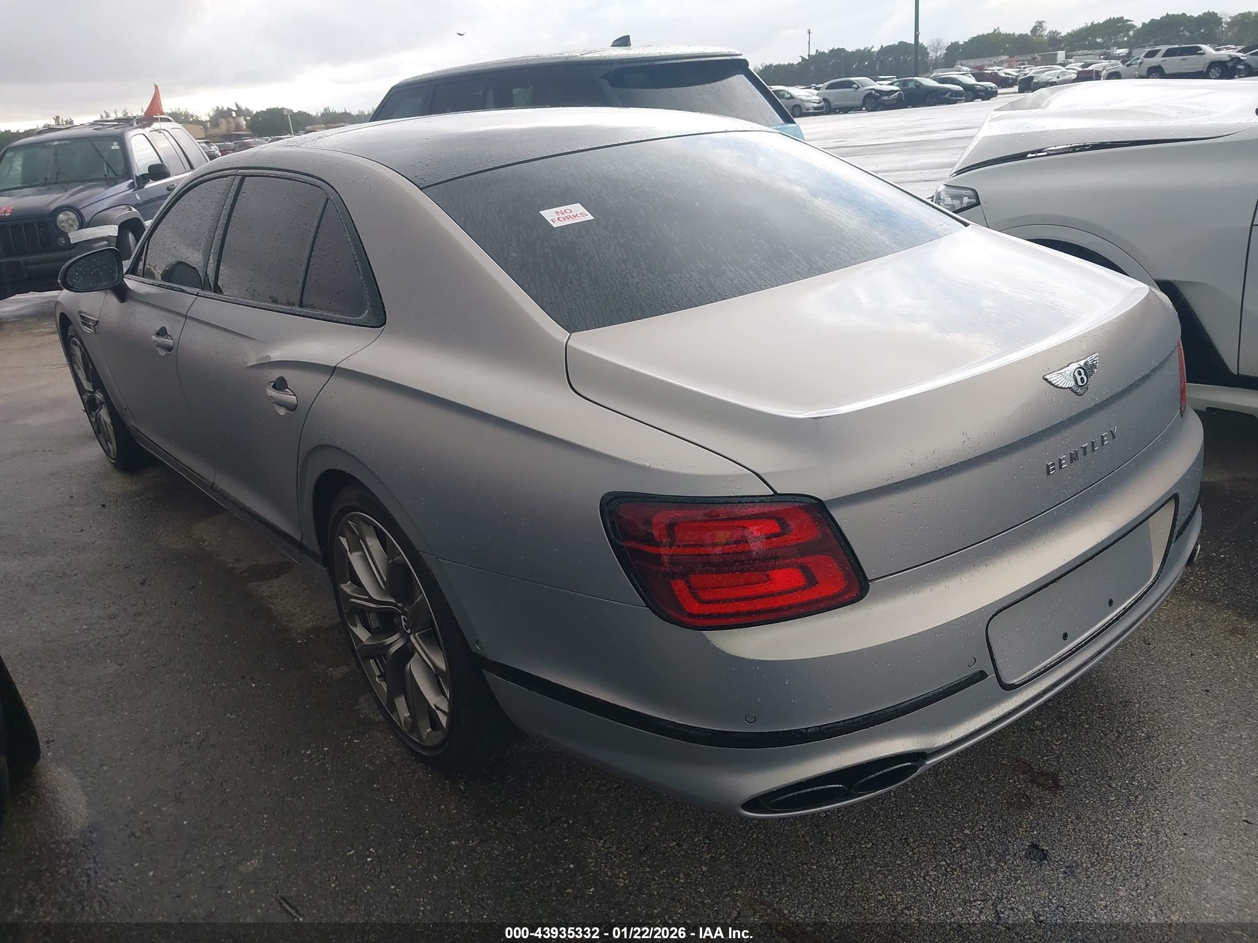 BENTLEY FLYING image 3