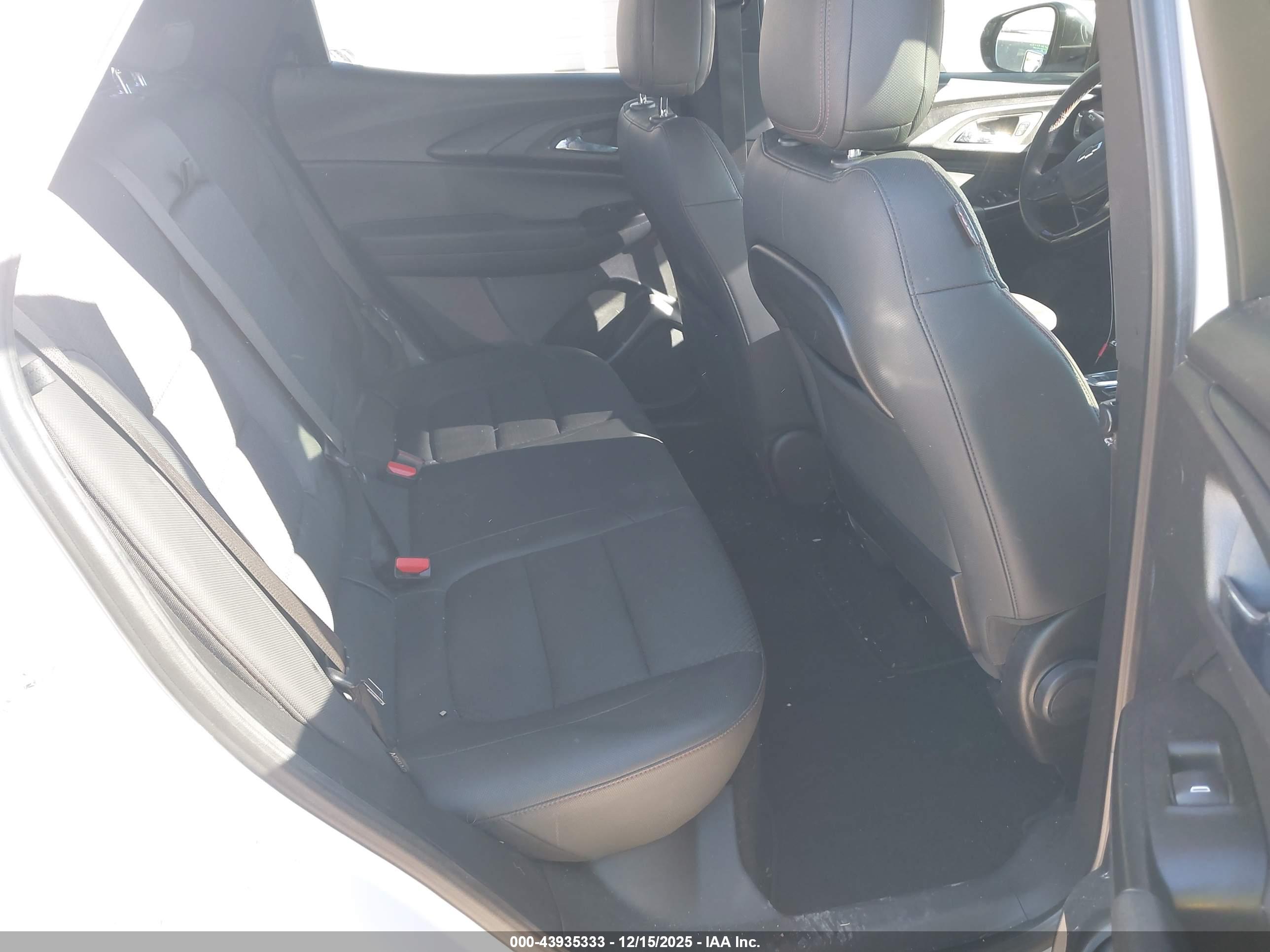 CHEVROLET TRAILBLAZER image 8