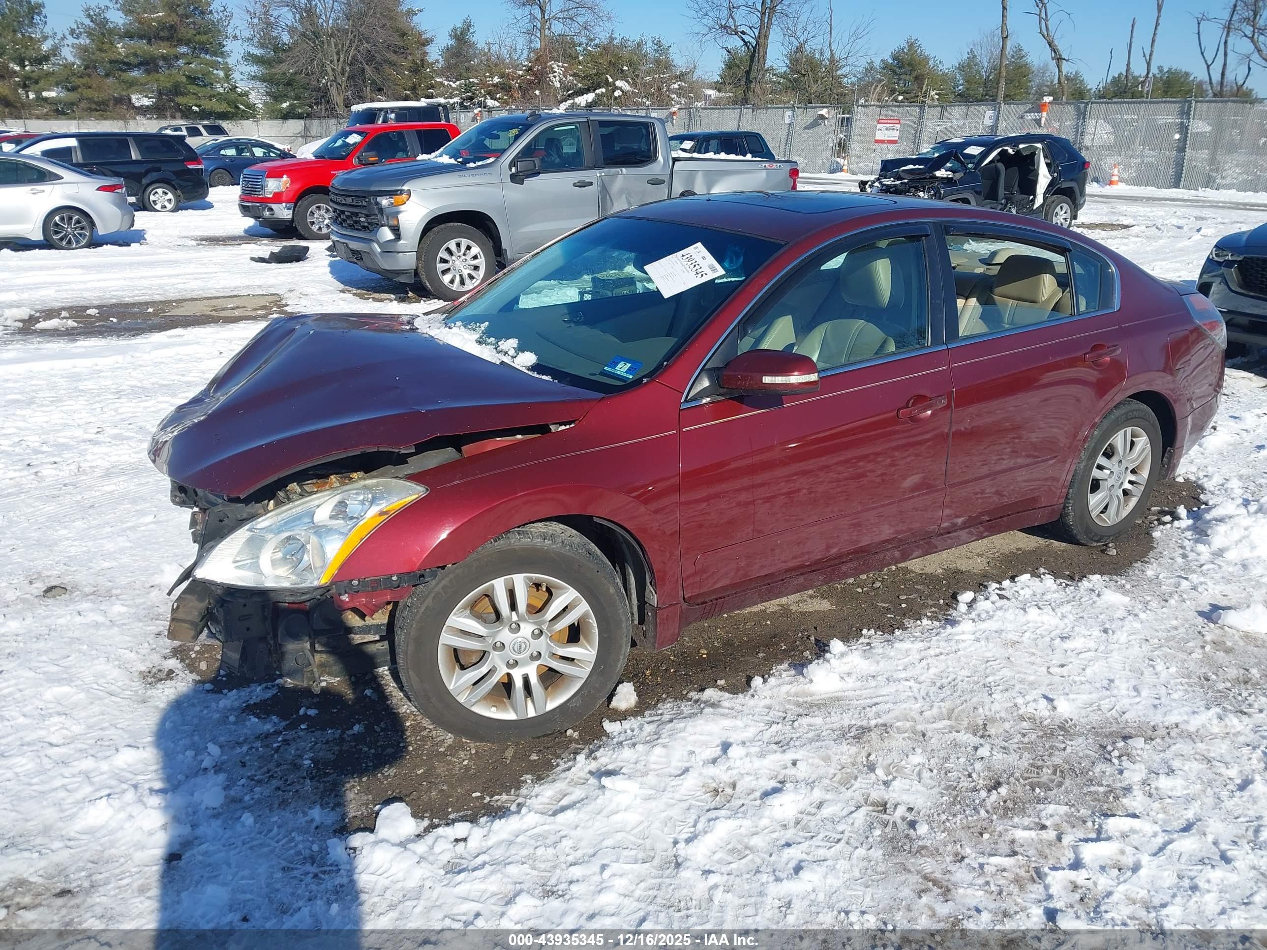 NISSAN ALTIMA image 2