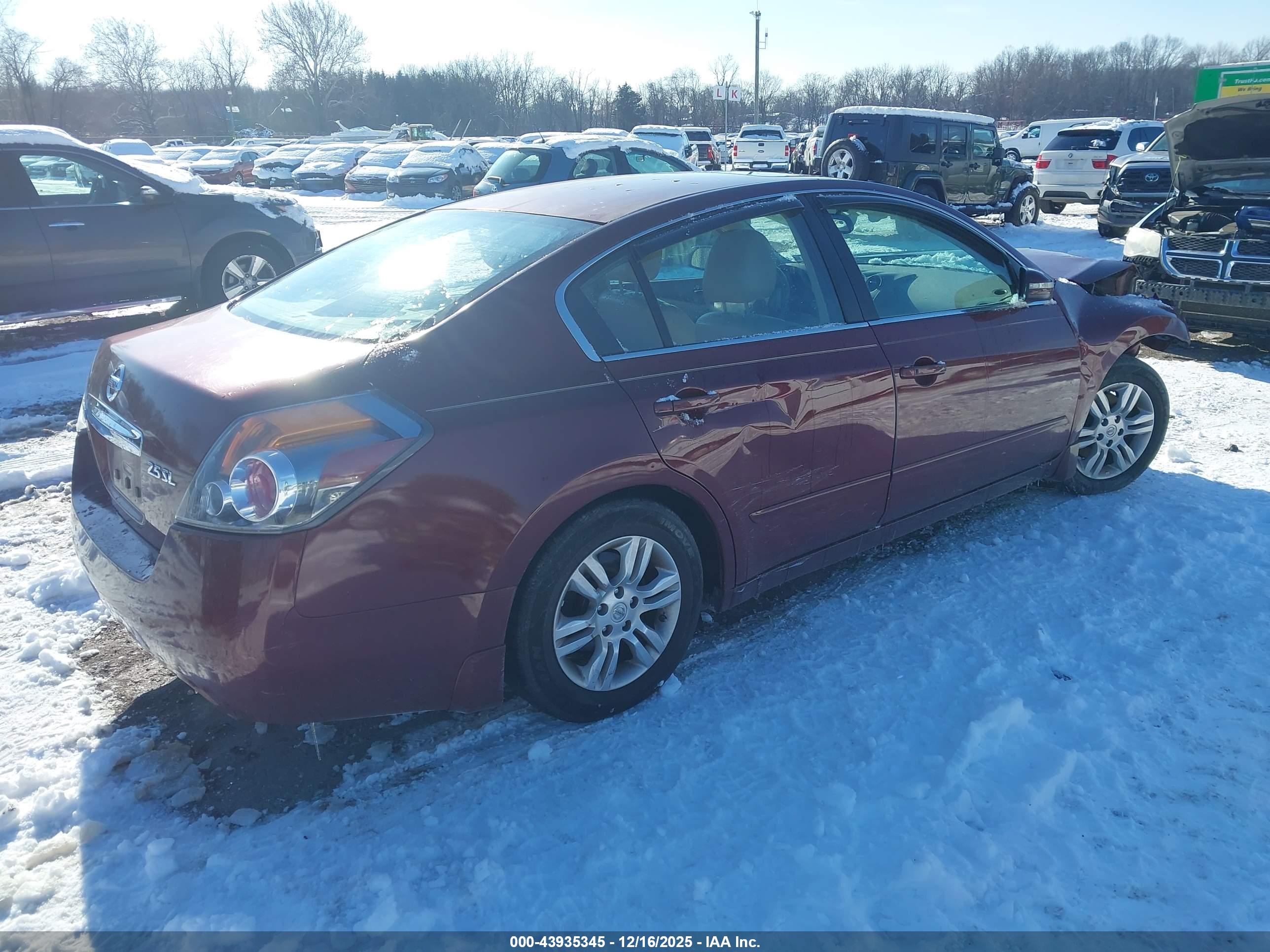 NISSAN ALTIMA image 4