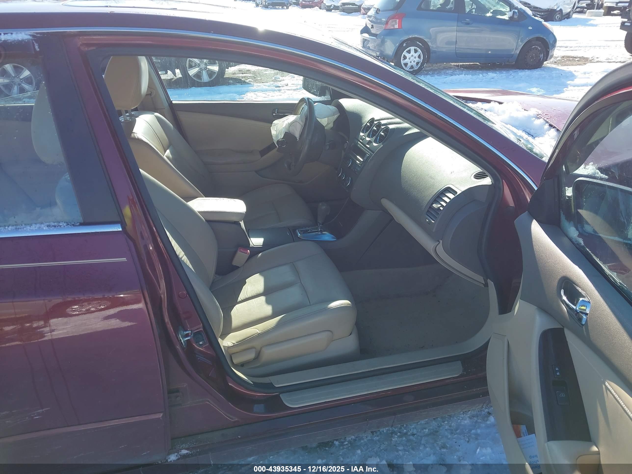 NISSAN ALTIMA image 5