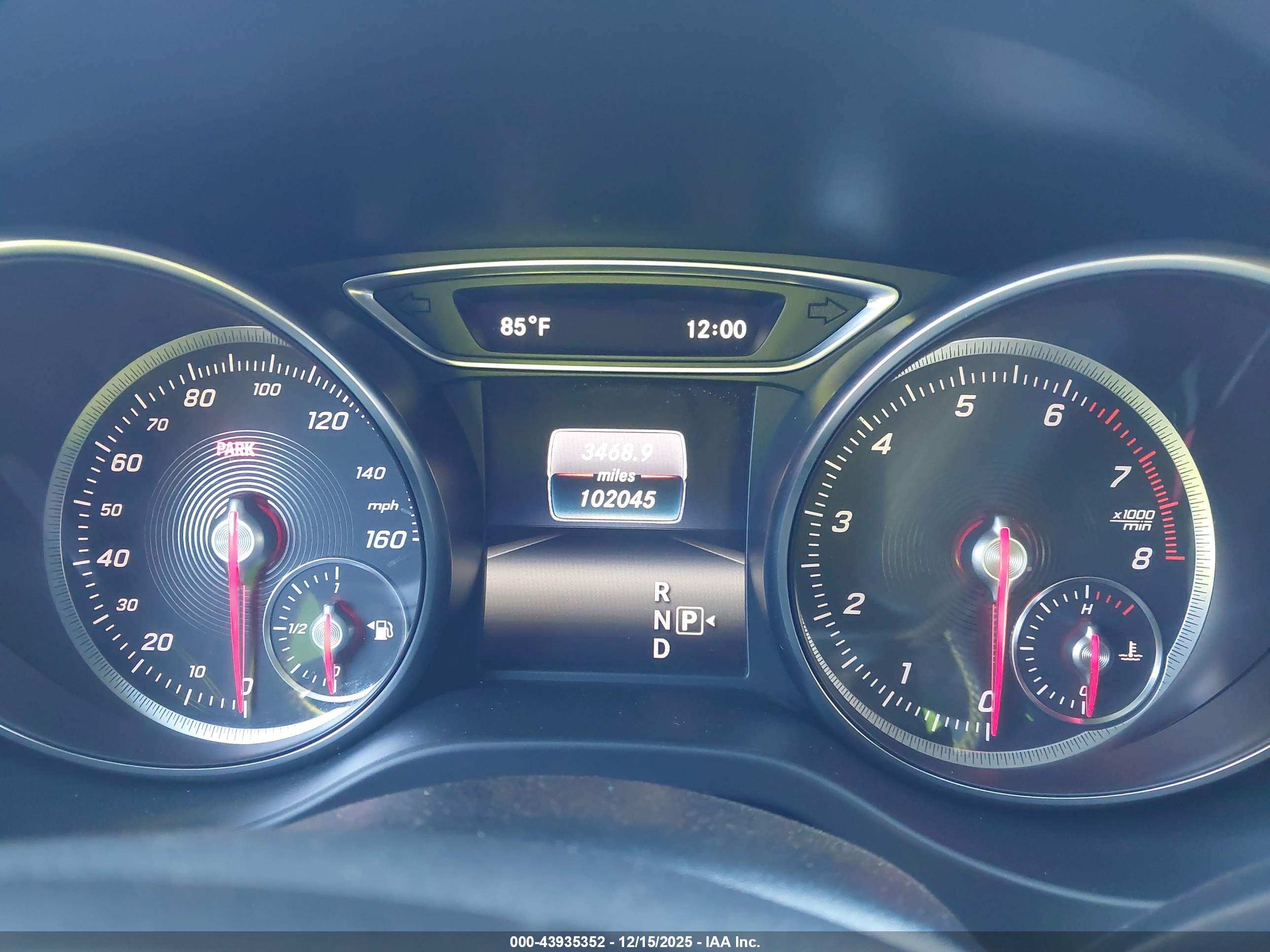 MERCEDES-BENZ CLA image 7