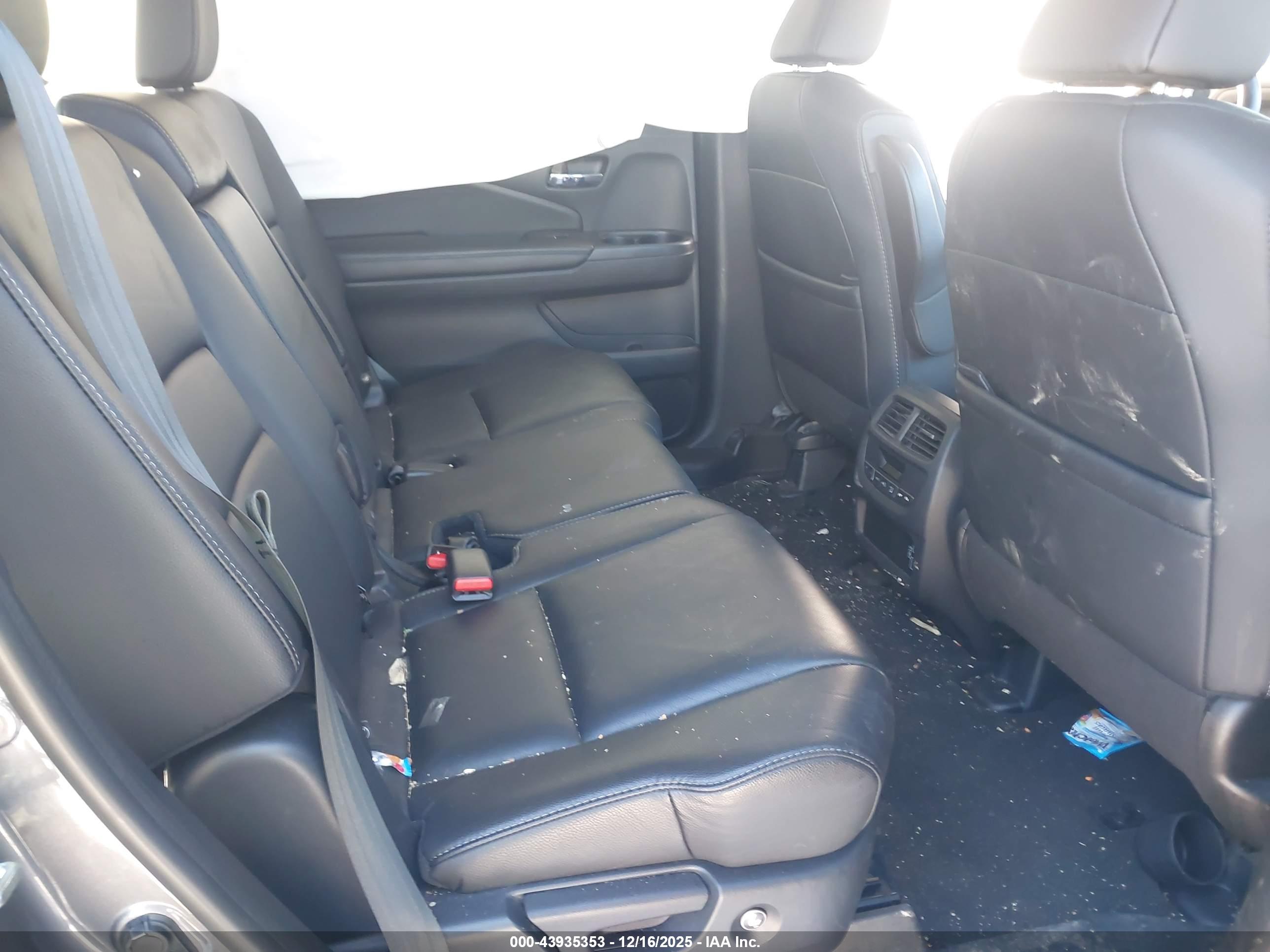 HONDA PILOT image 8