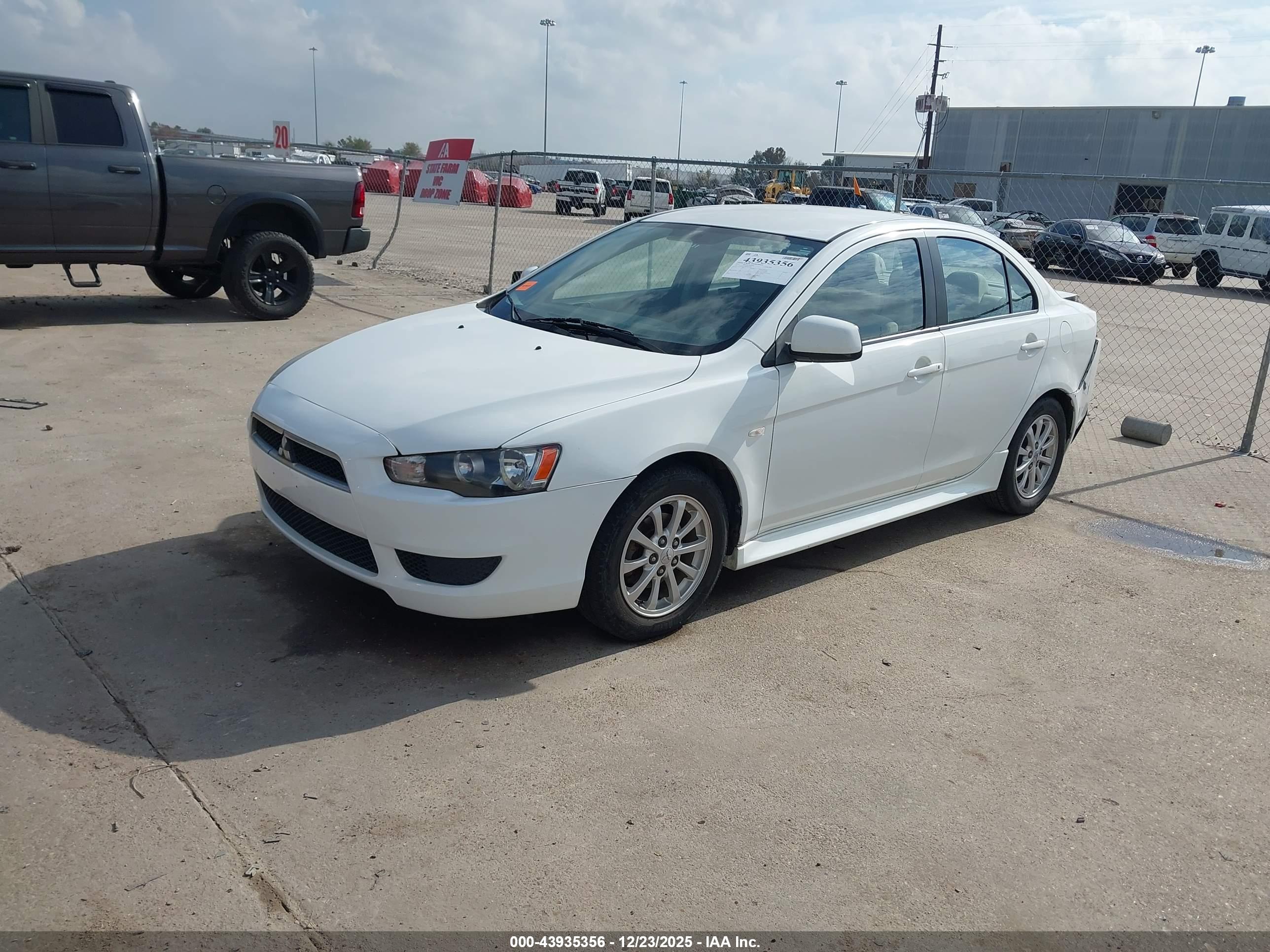MITSUBISHI LANCER image 2