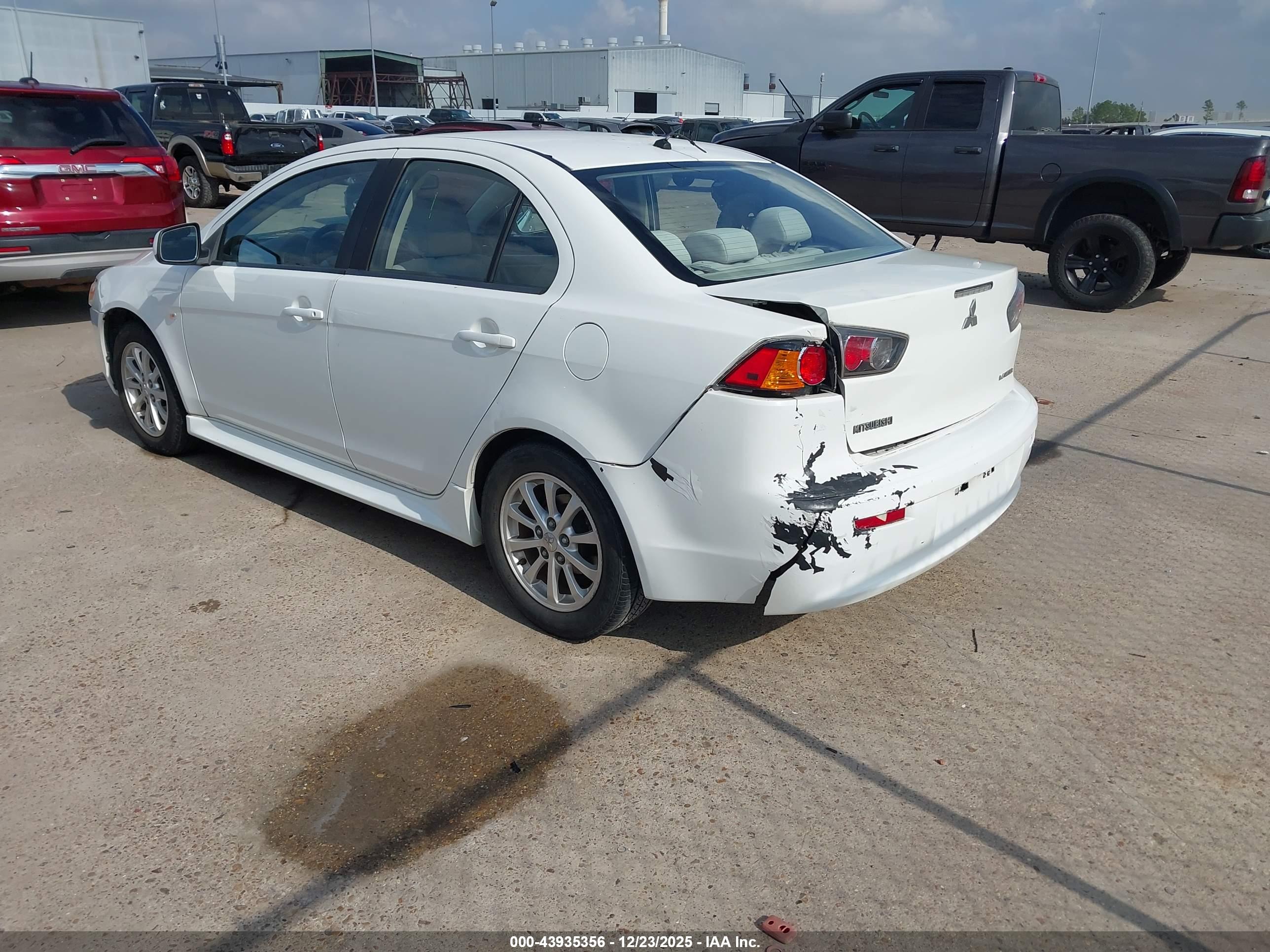 MITSUBISHI LANCER image 3