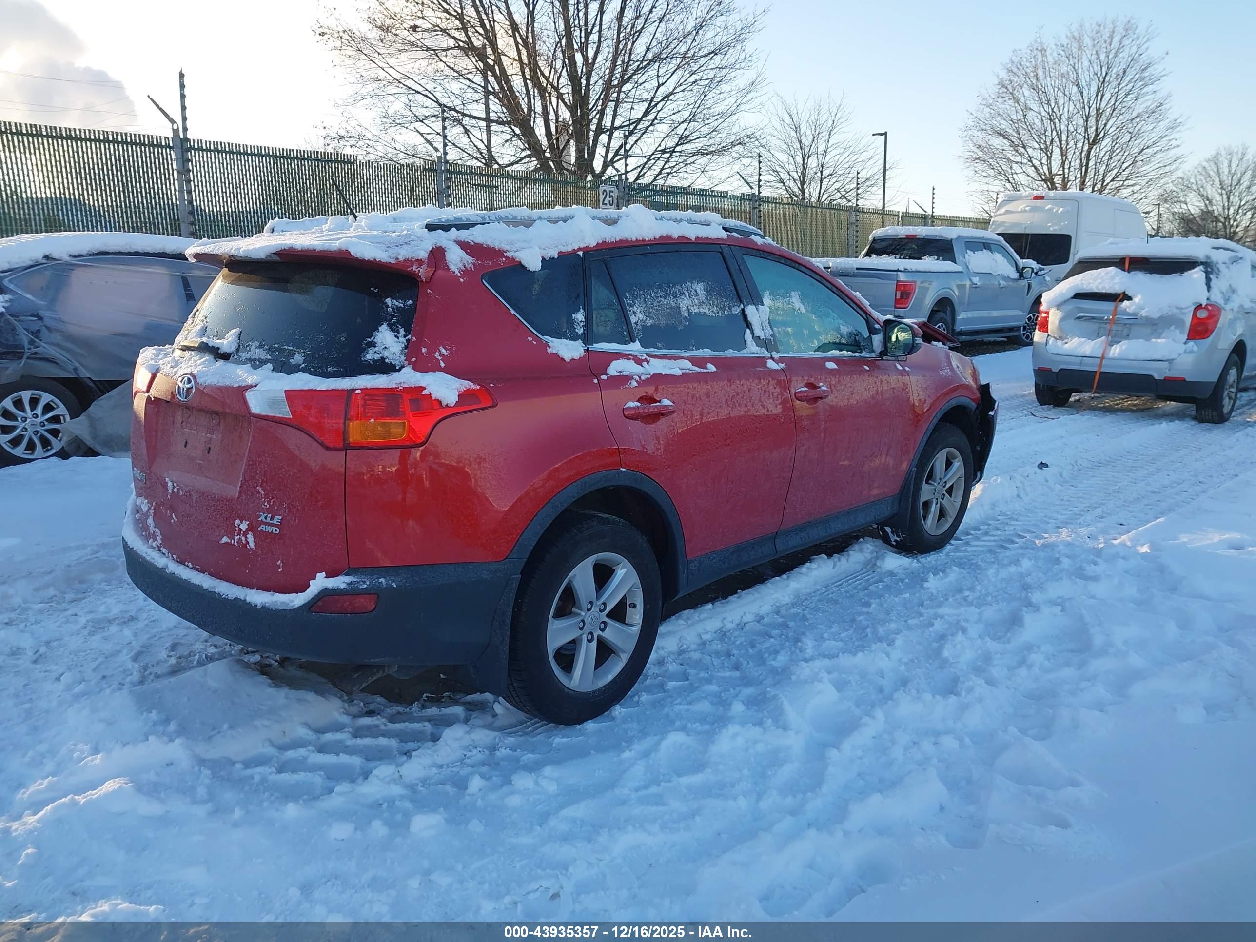 TOYOTA RAV4 image 4