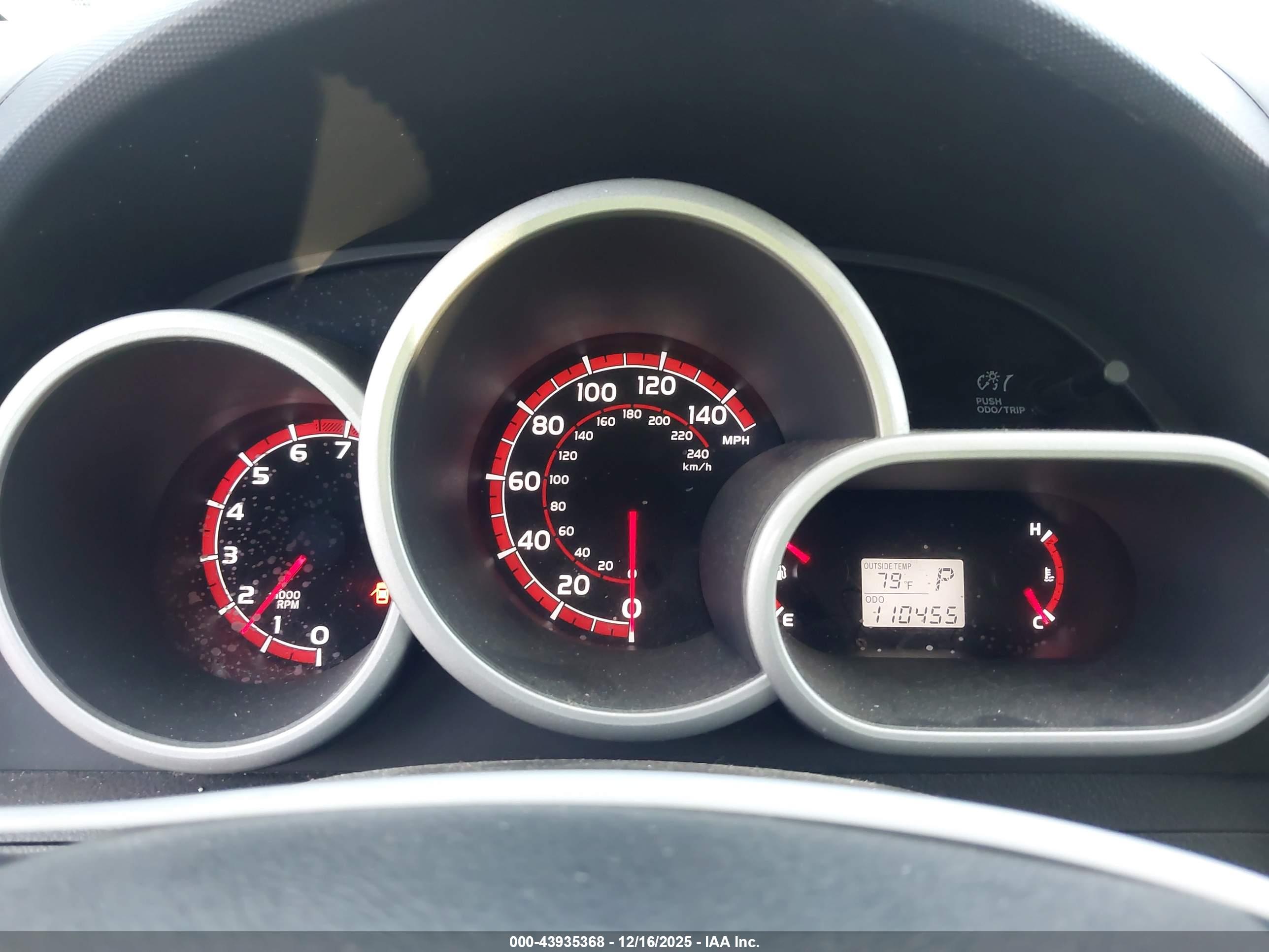 TOYOTA MATRIX image 7