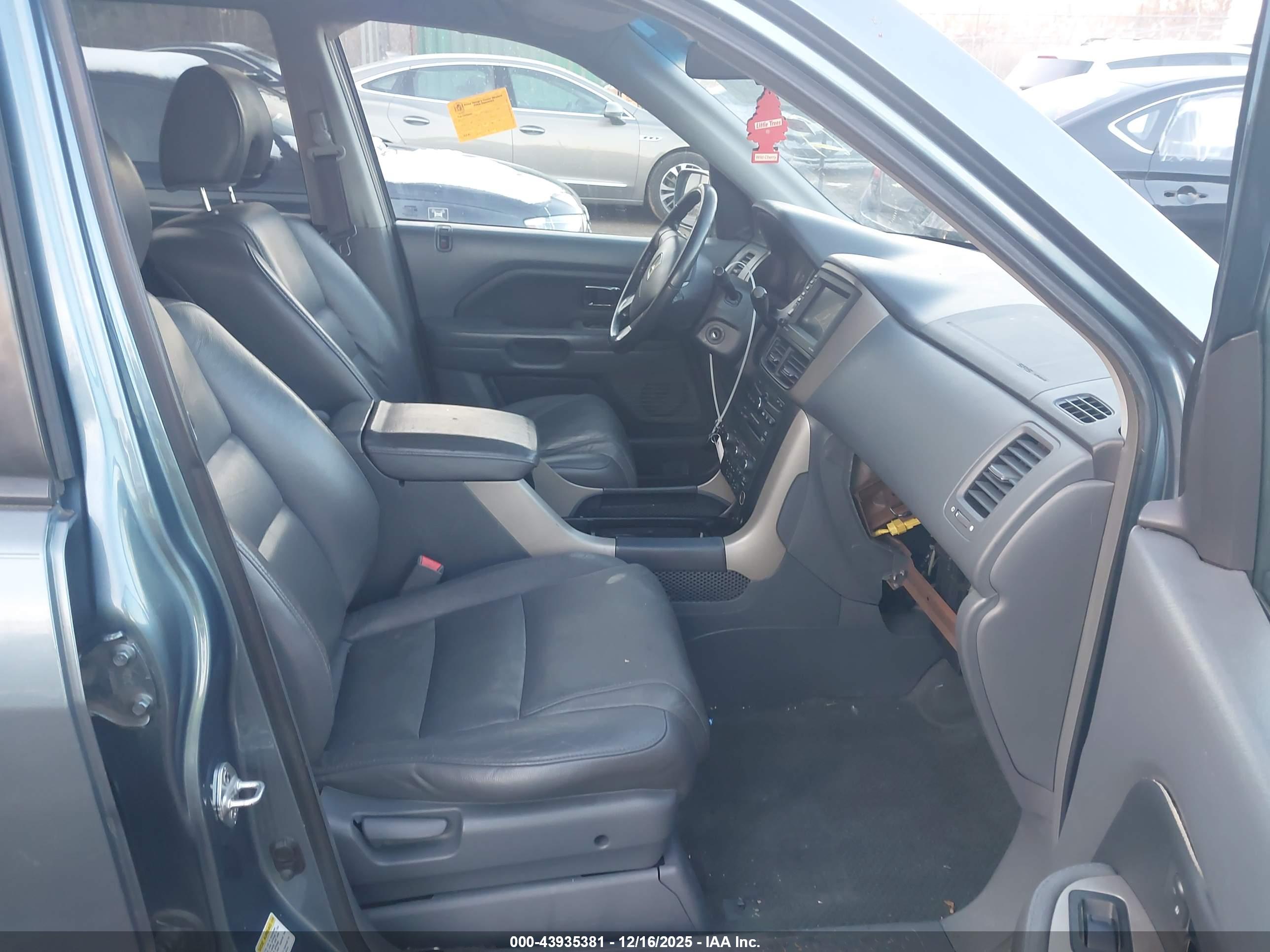 HONDA PILOT image 5