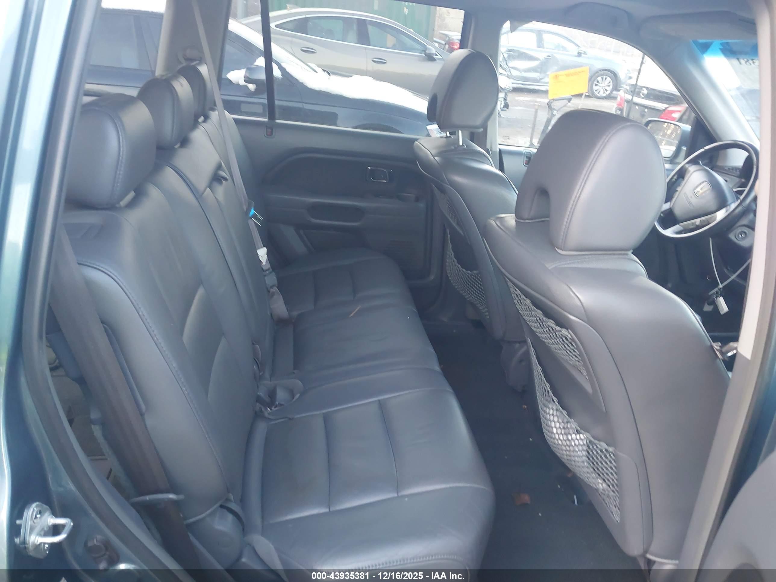 HONDA PILOT image 8