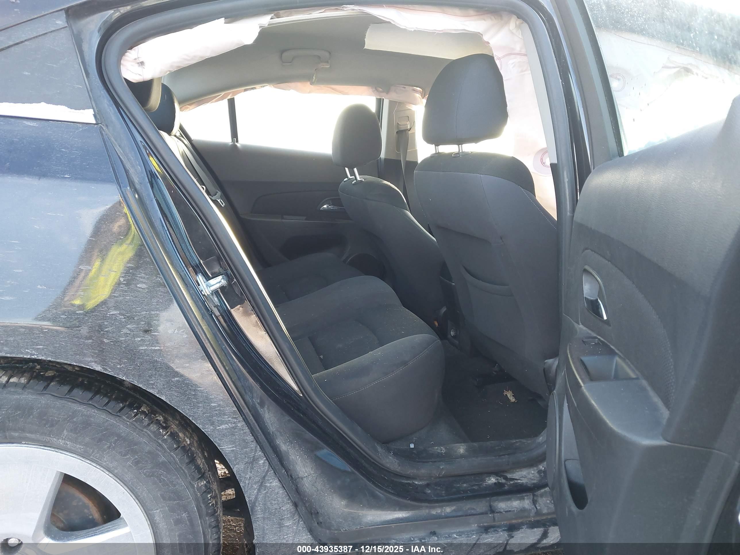 CHEVROLET CRUZE image 8