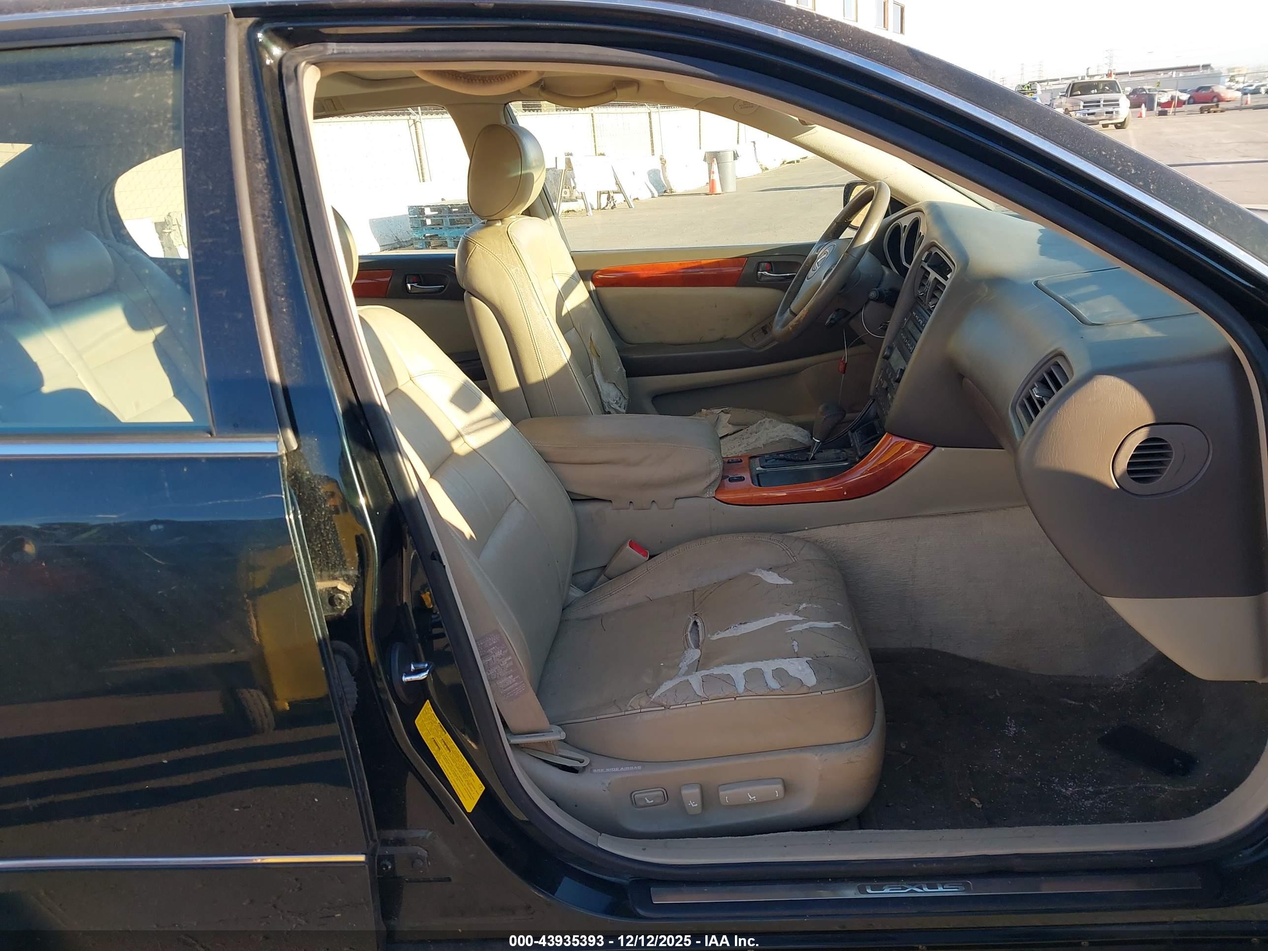 LEXUS GS image 5