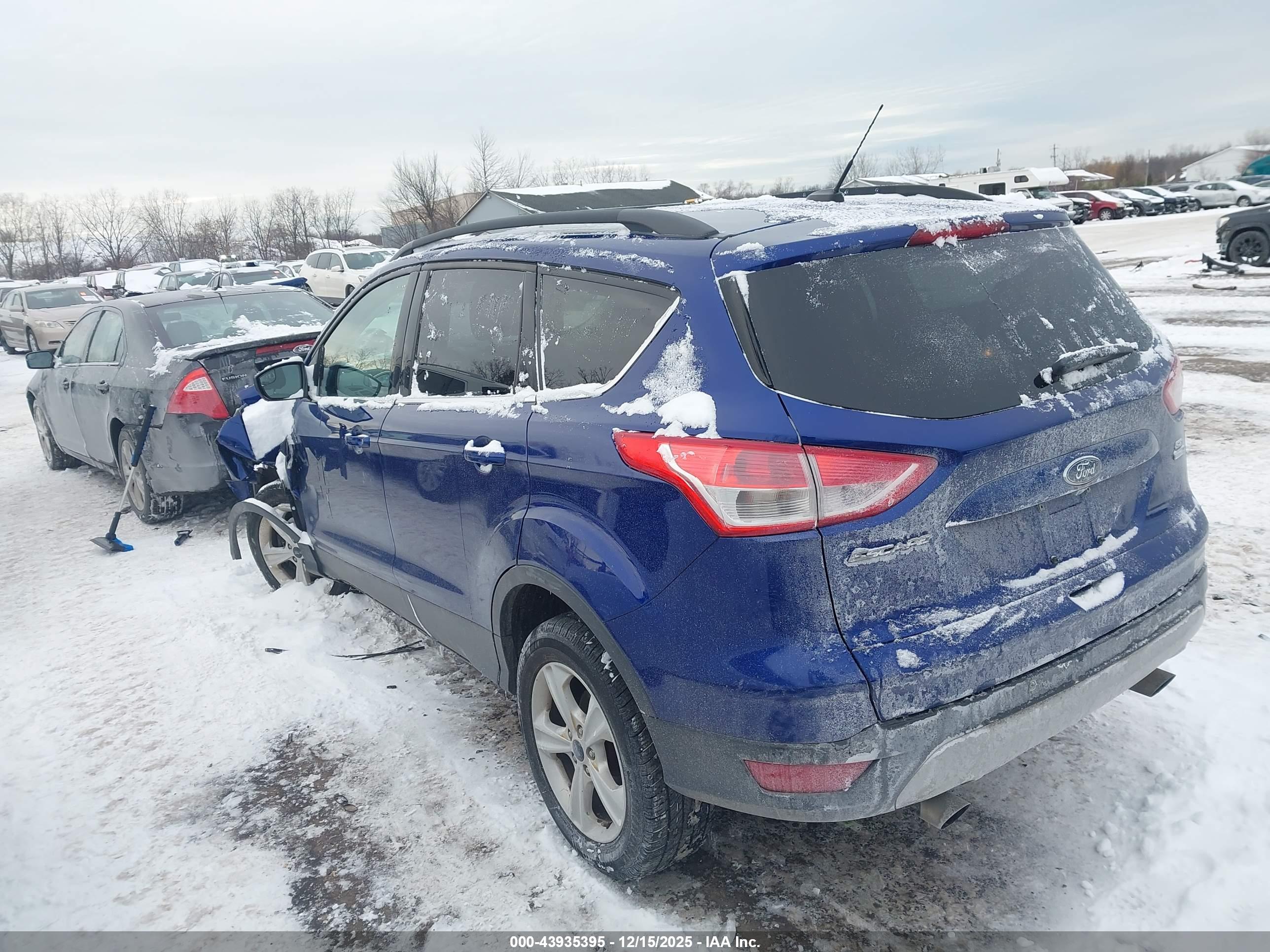 FORD ESCAPE image 3