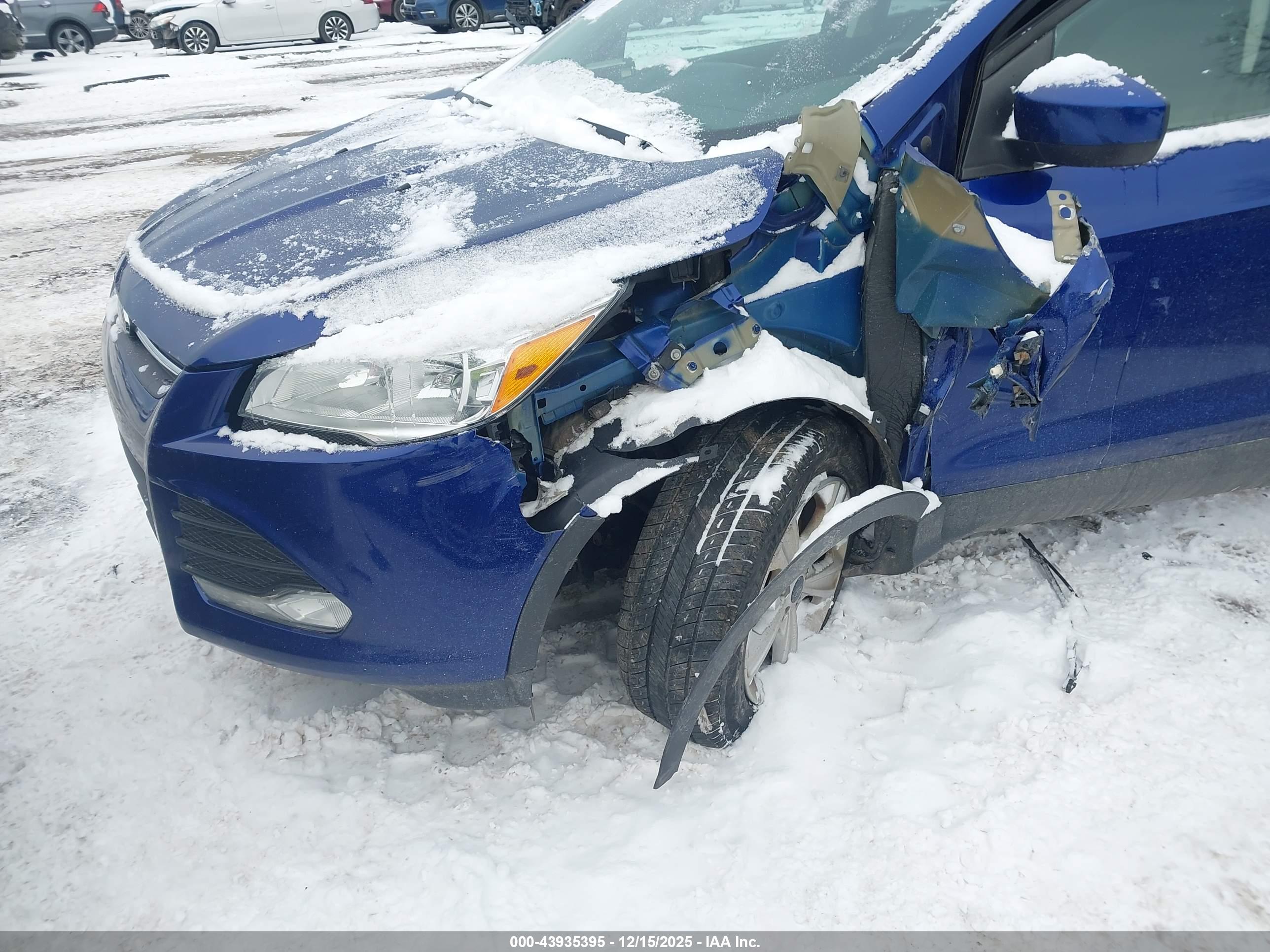 FORD ESCAPE image 6