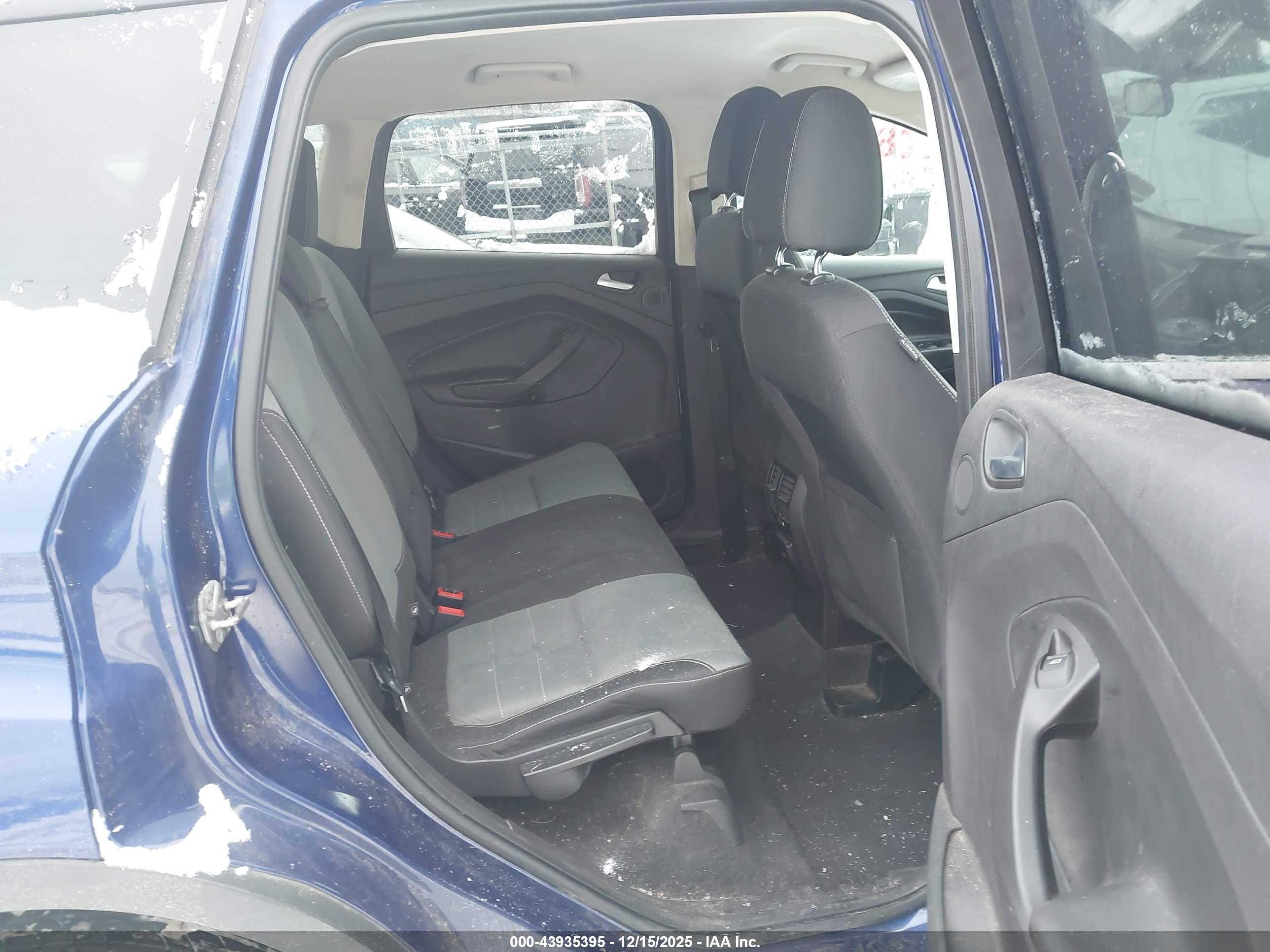 FORD ESCAPE image 8