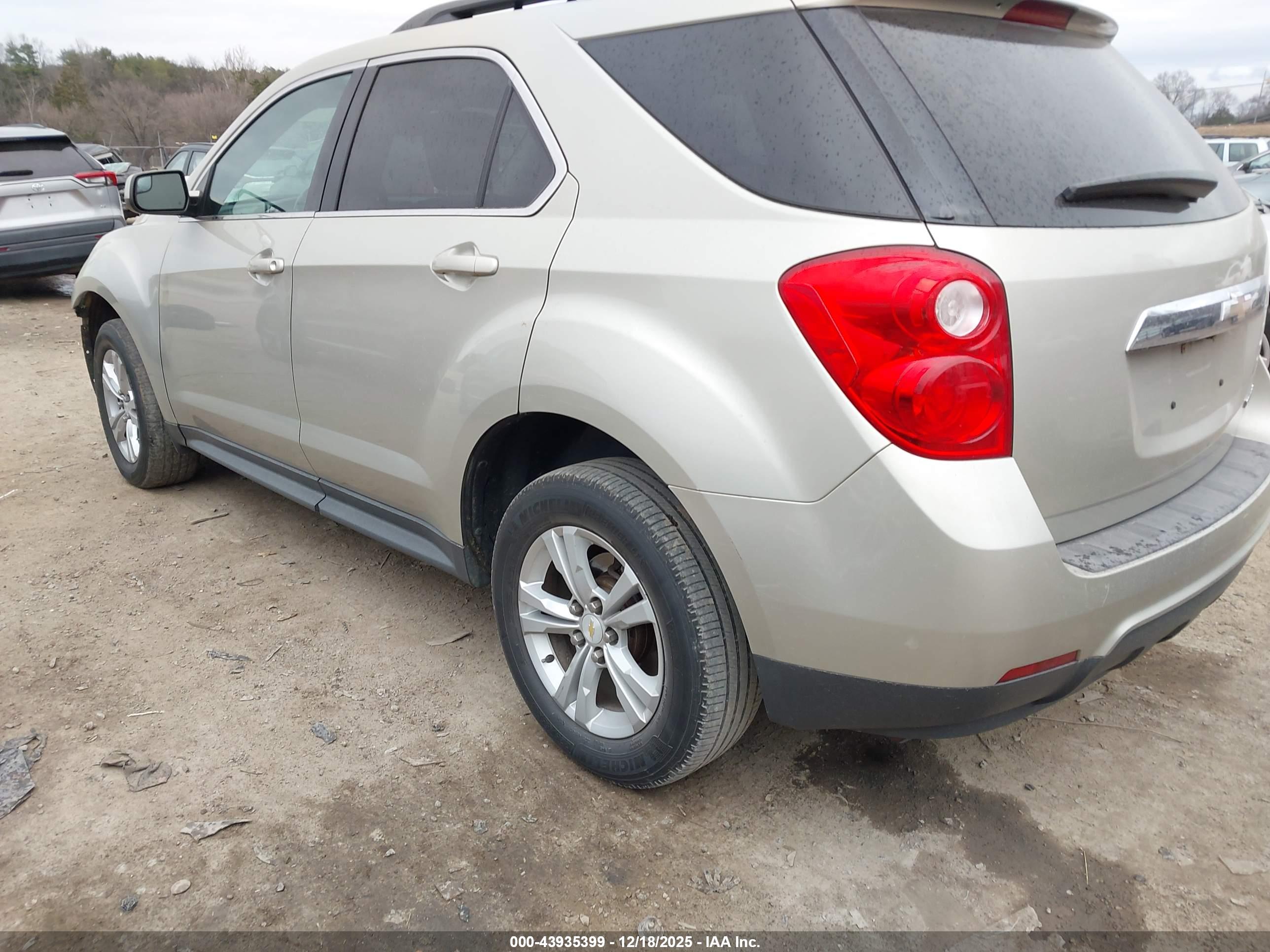 CHEVROLET EQUINOX image 3