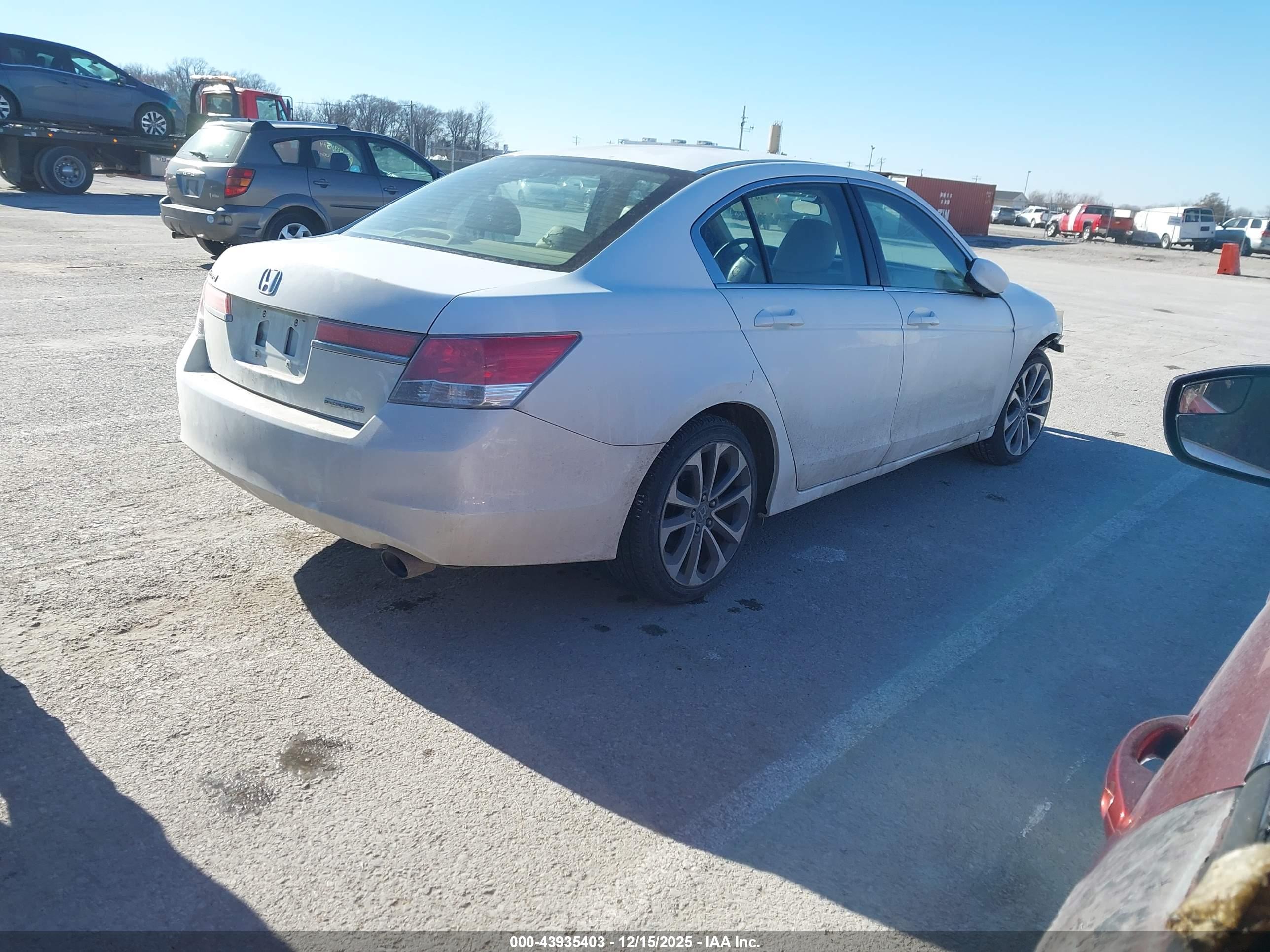 HONDA ACCORD image 4