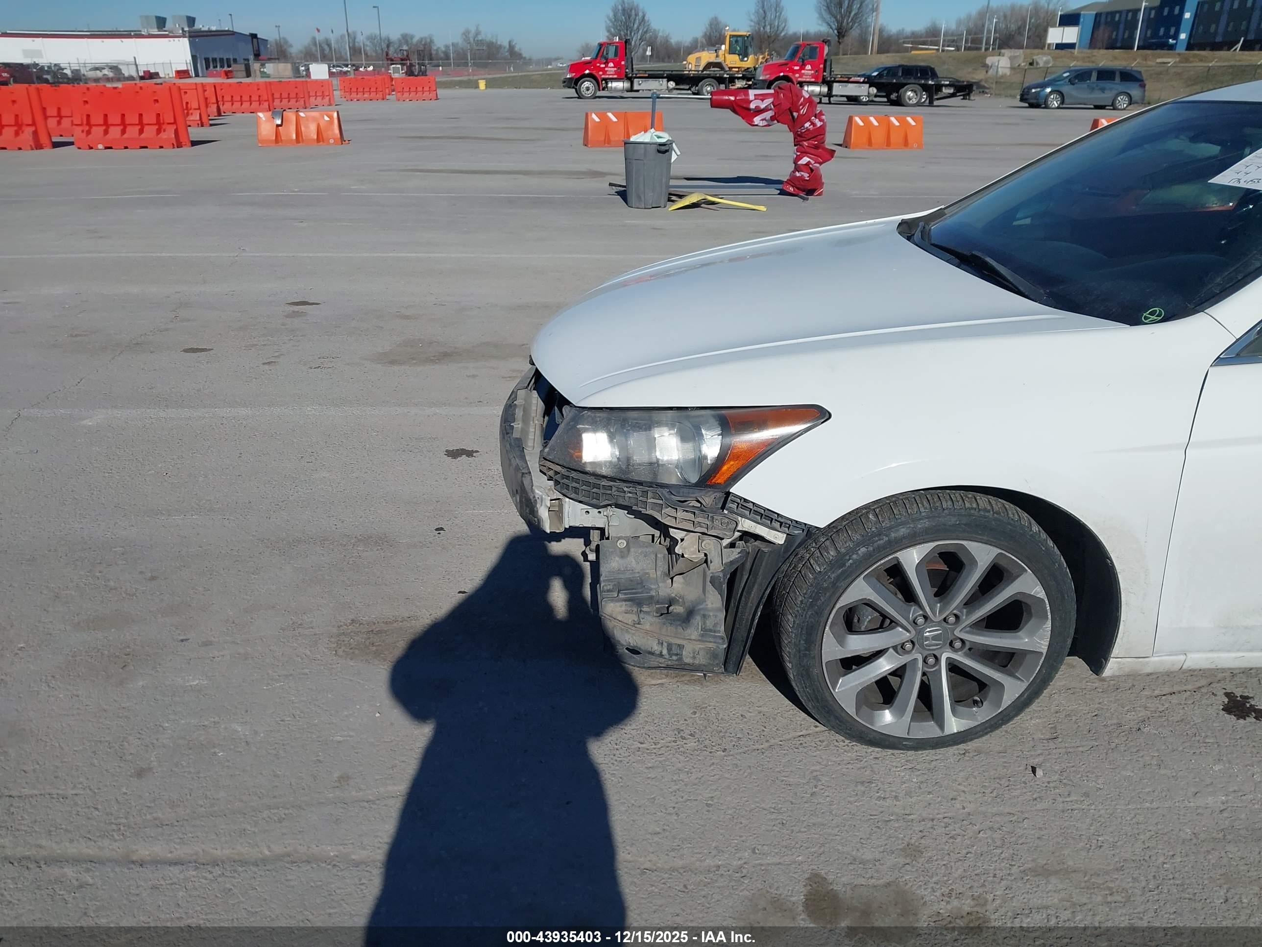 HONDA ACCORD image 6