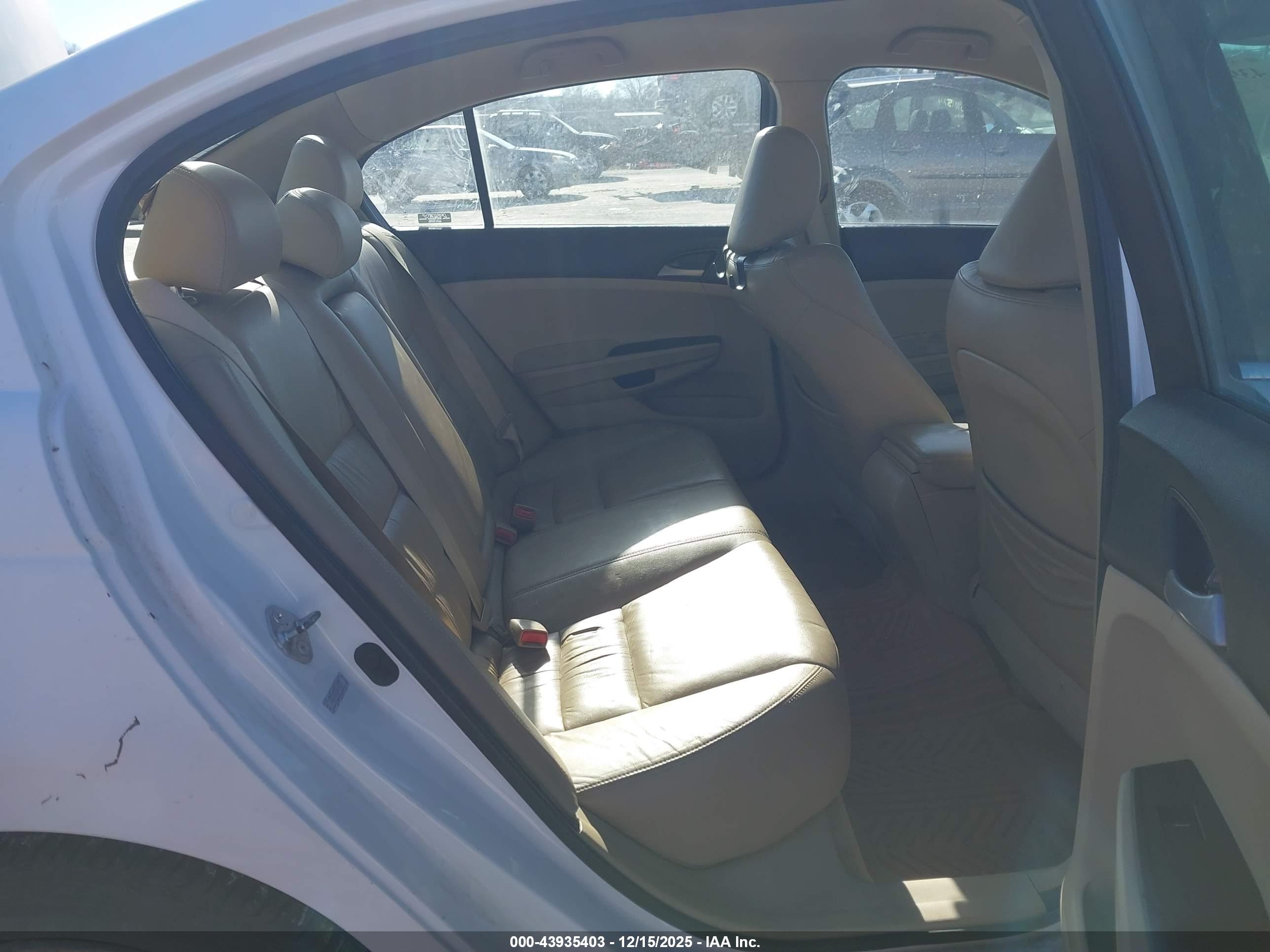 HONDA ACCORD image 8