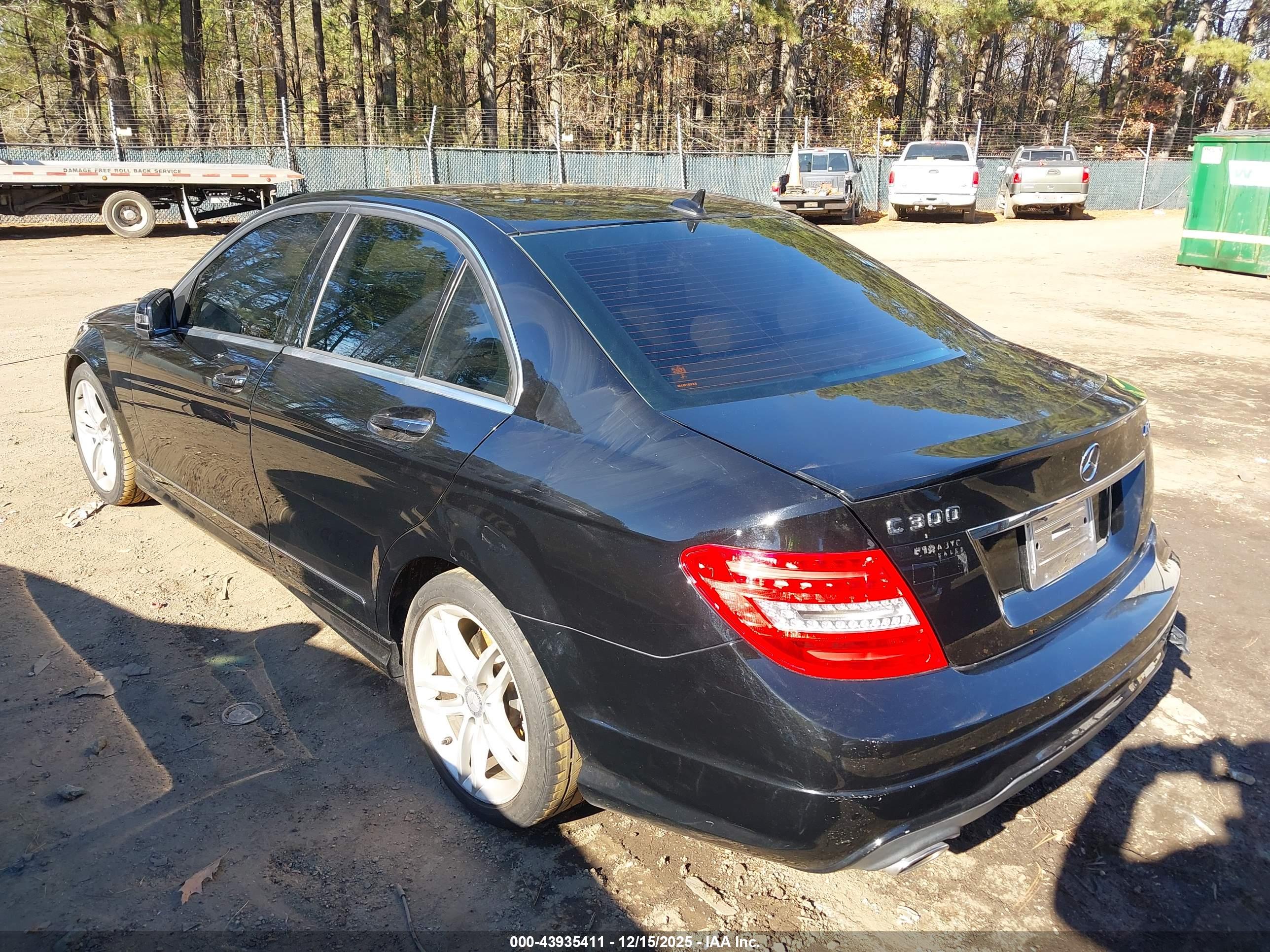 MERCEDES-BENZ C image 3
