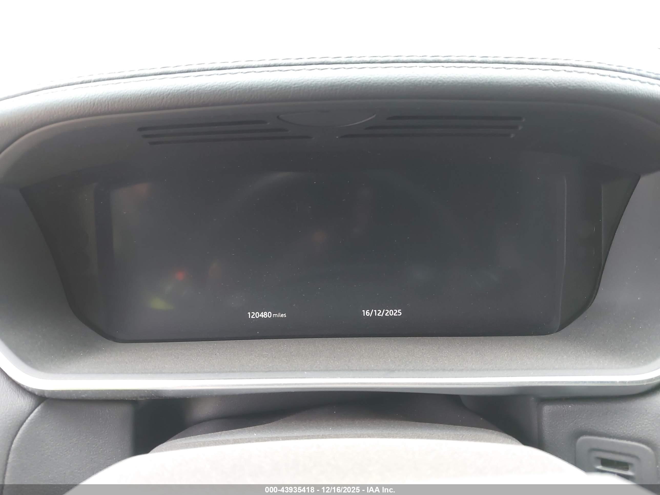 LAND ROVER image 7