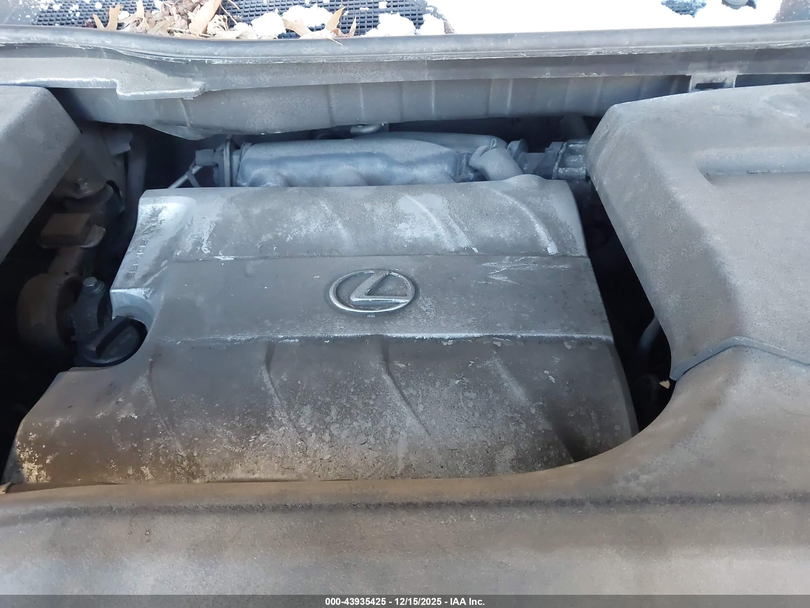 LEXUS RX image 10