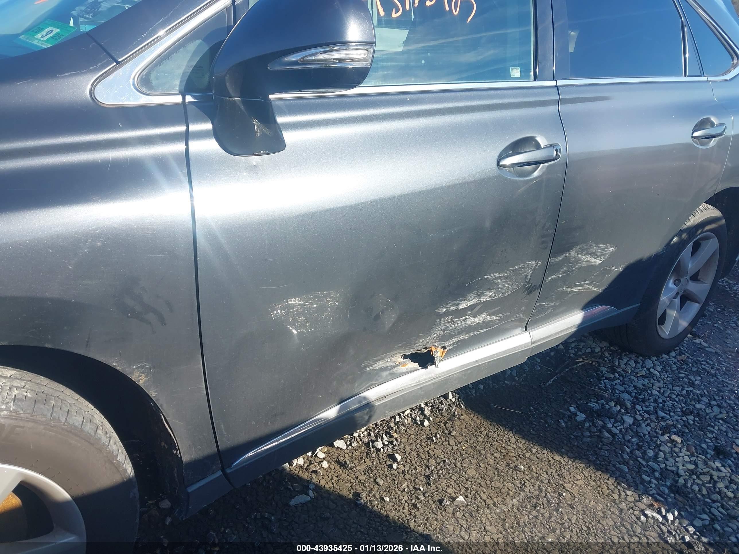 LEXUS RX image 6