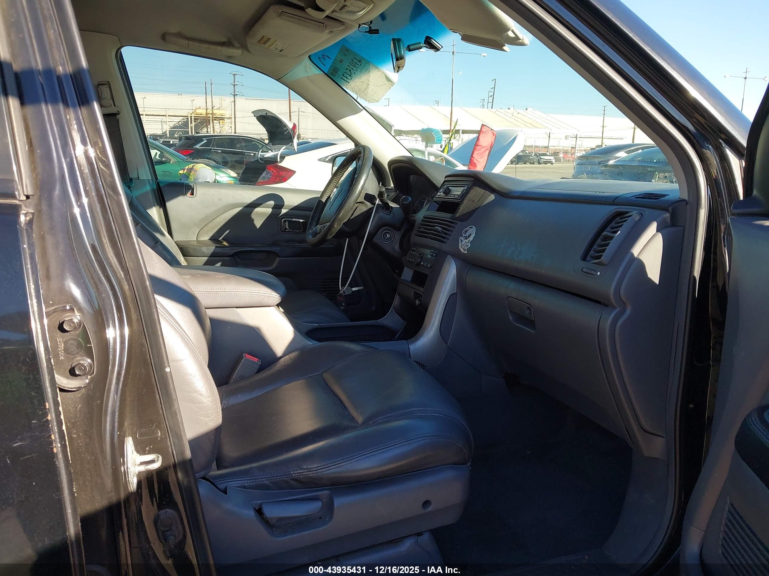 HONDA PILOT image 5