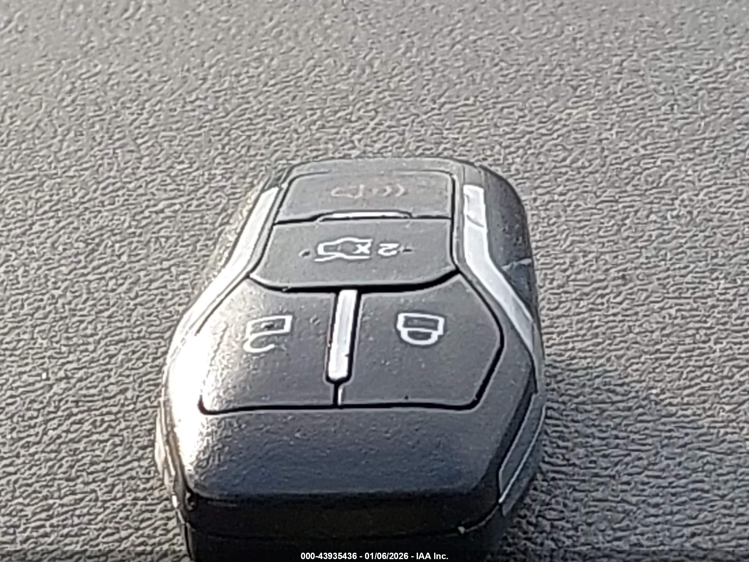 FORD MUSTANG image 11