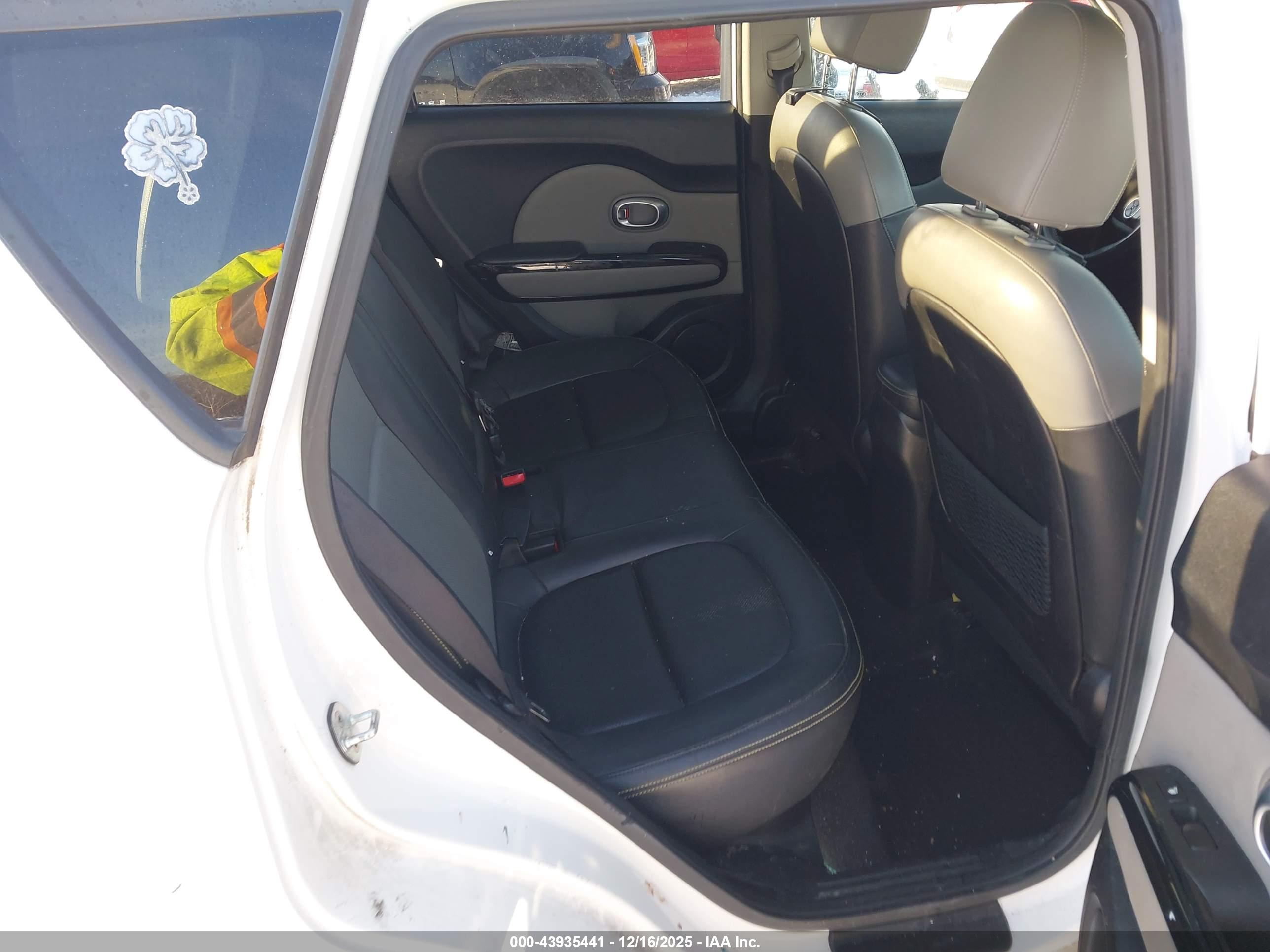 KIA SOUL image 8