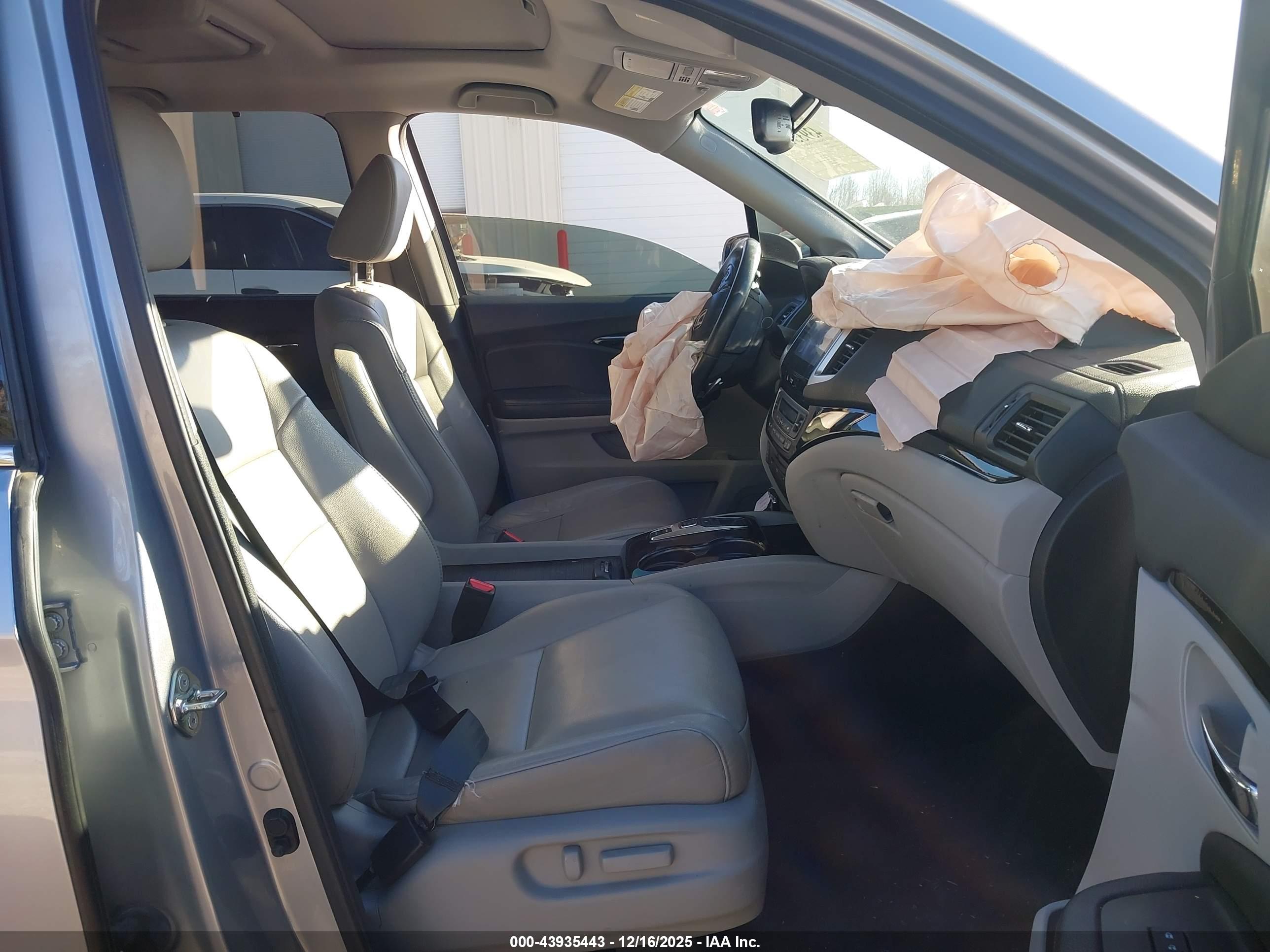 HONDA PILOT image 5