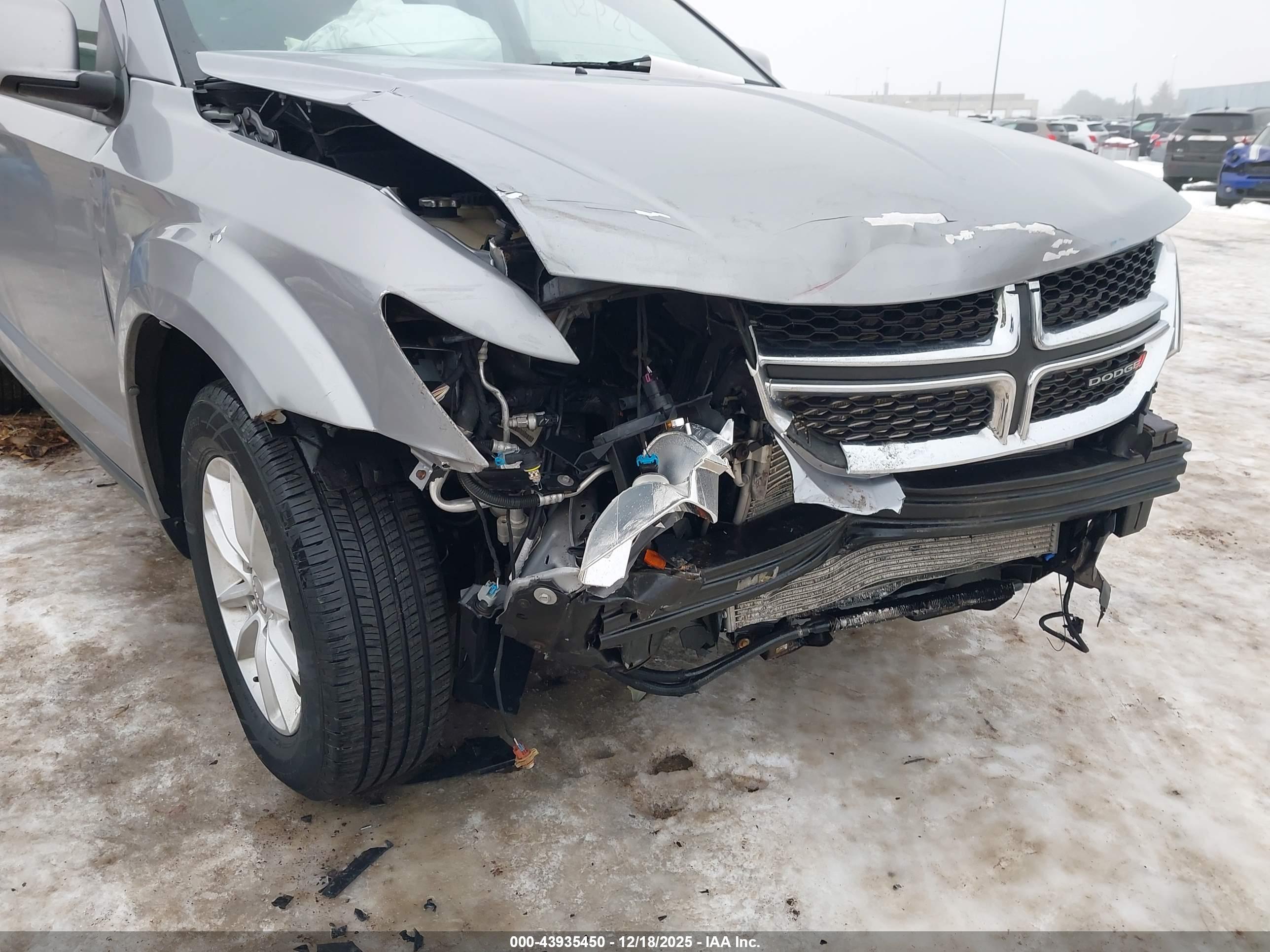 DODGE JOURNEY image 6