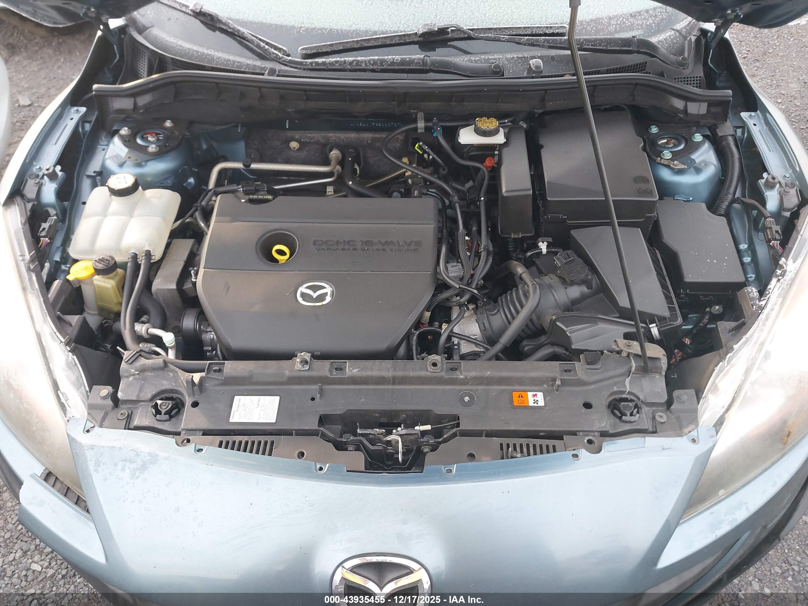 MAZDA MAZDA3 image 10