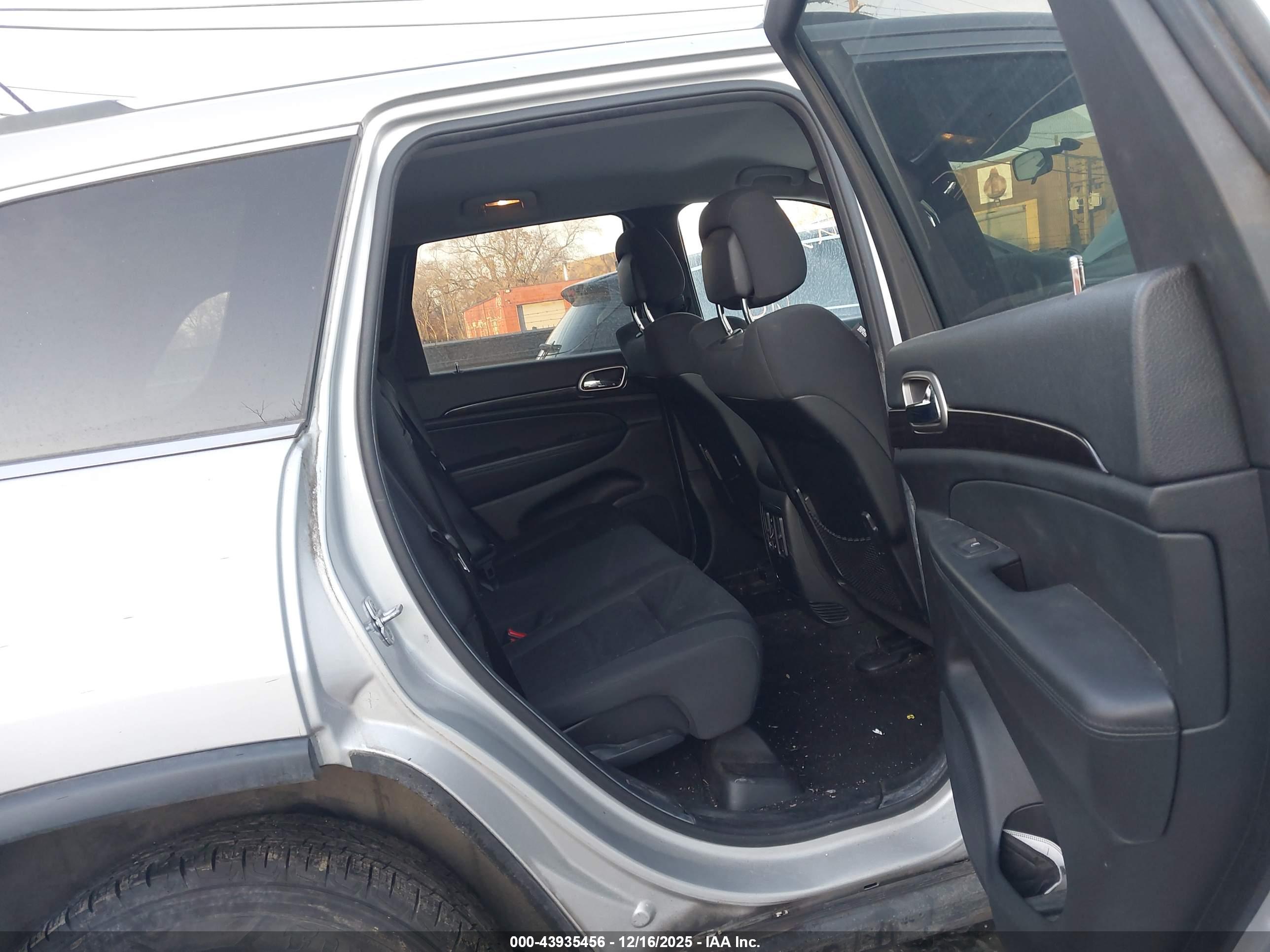 JEEP GRAND image 8