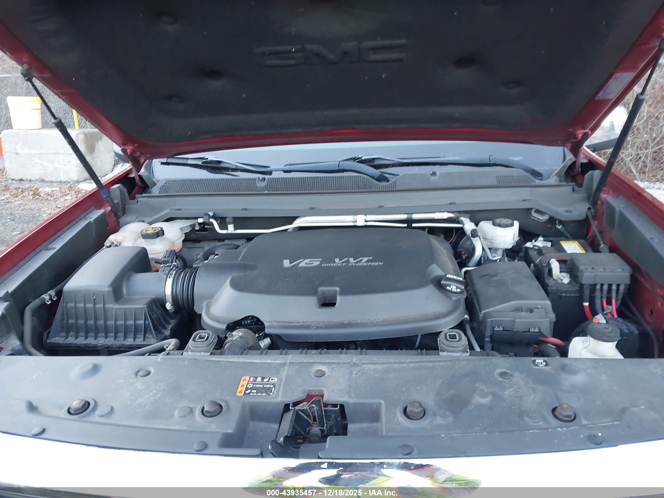GMC CANYON image 10