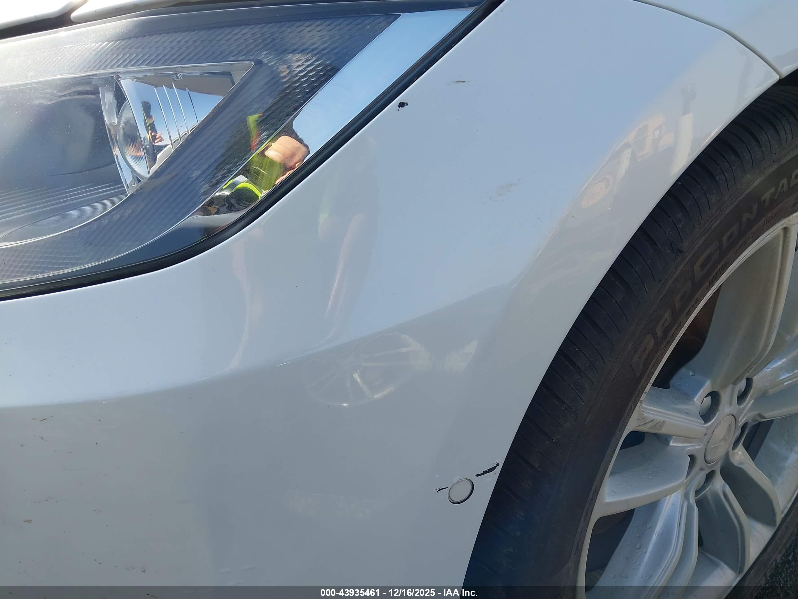 TESLA MODEL image 6