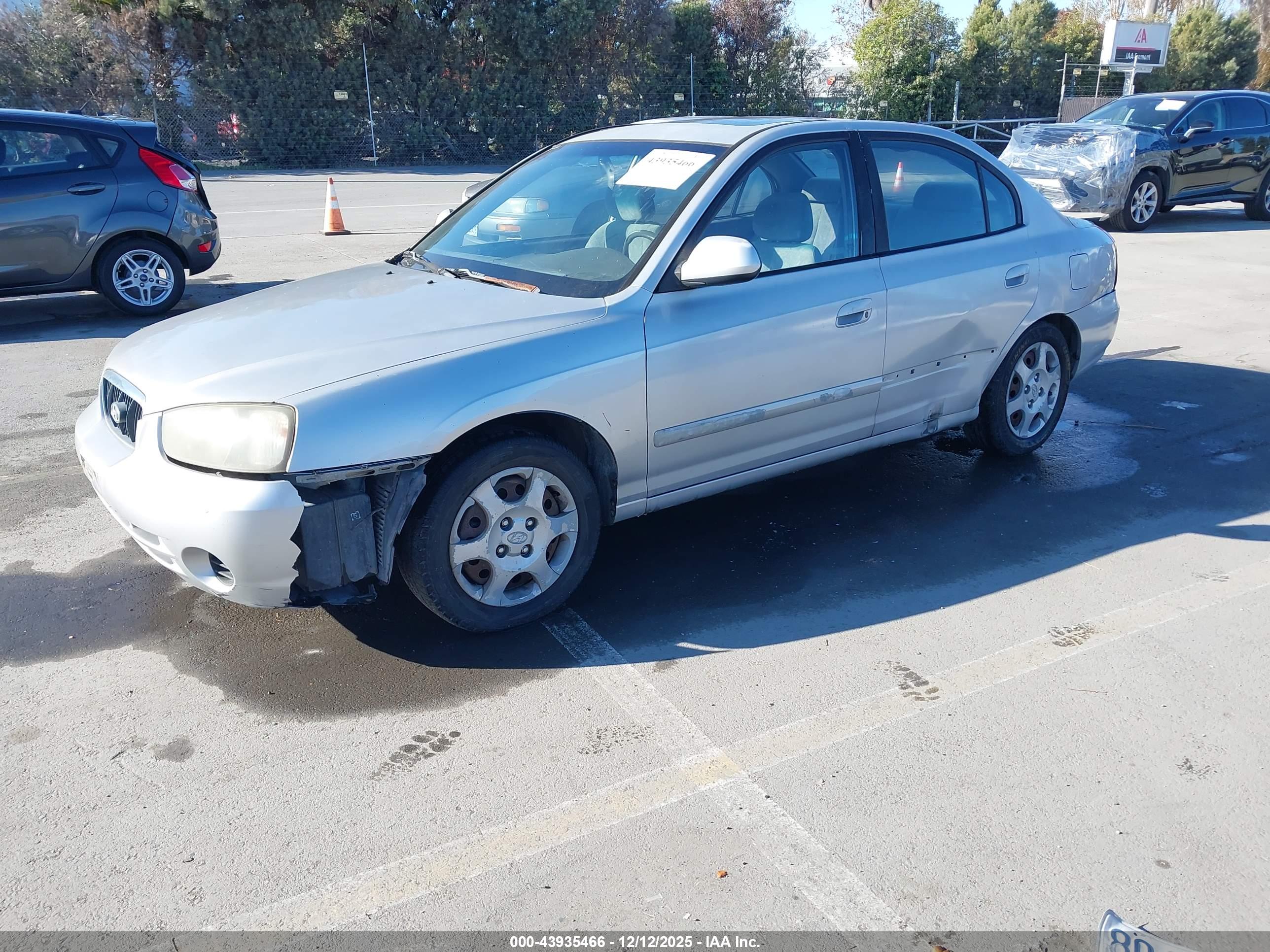 HYUNDAI ELANTRA image 2