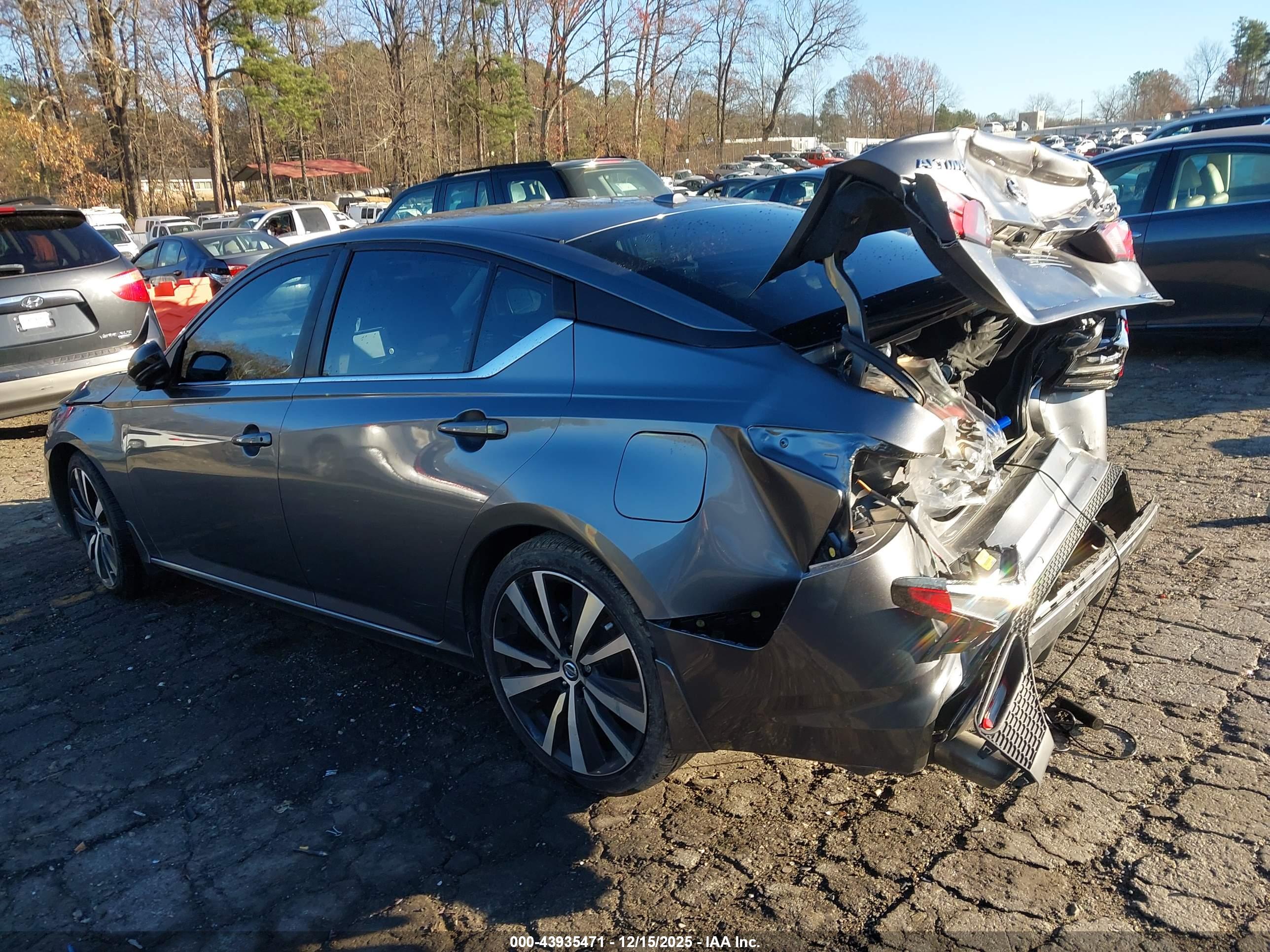 NISSAN ALTIMA image 3