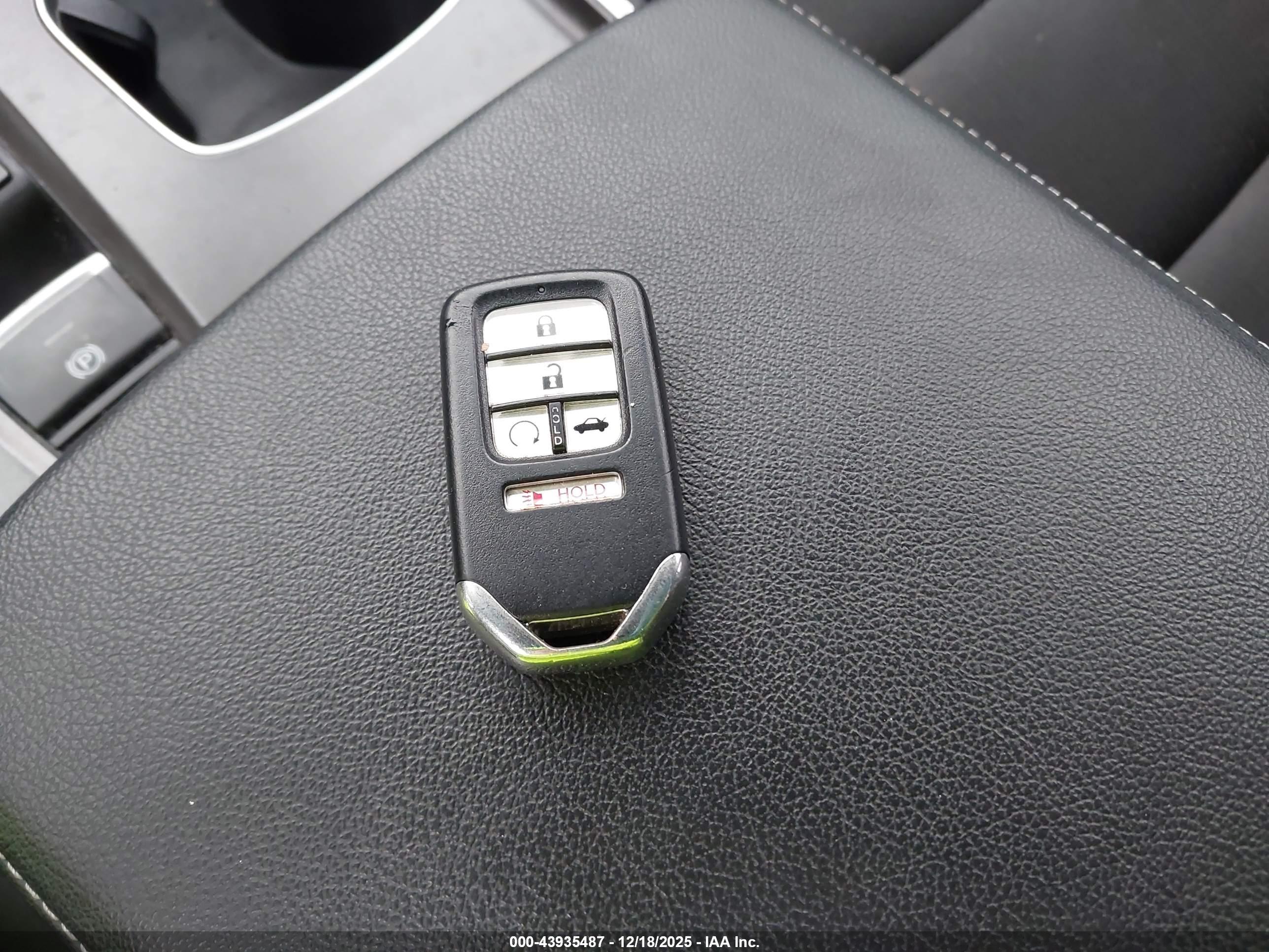 HONDA ACCORD image 11