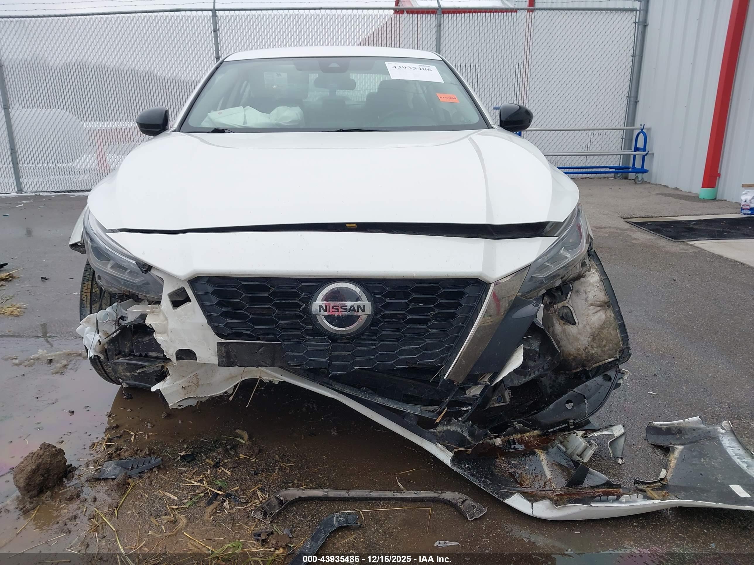 NISSAN ALTIMA image 6