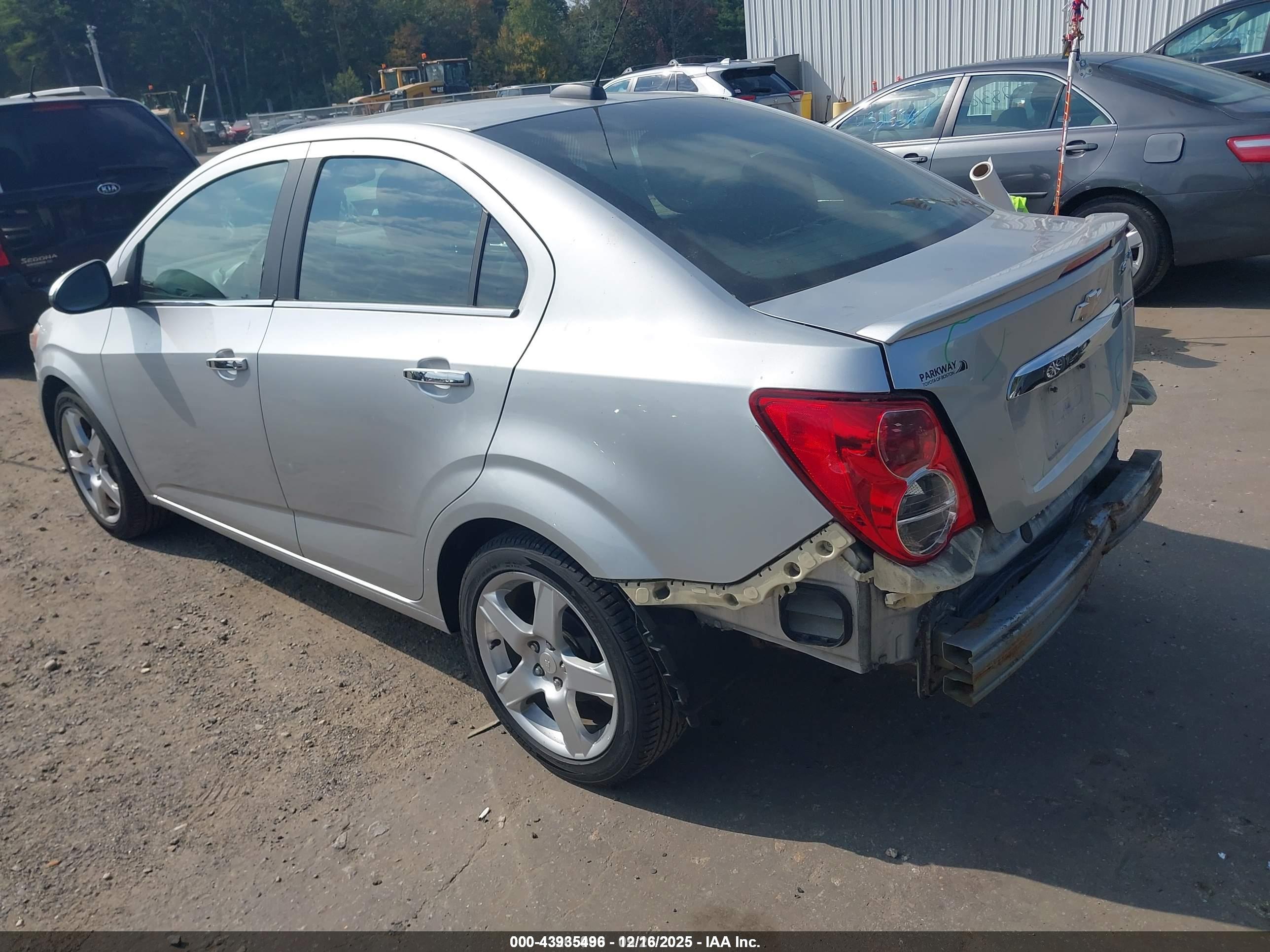 CHEVROLET SONIC image 3