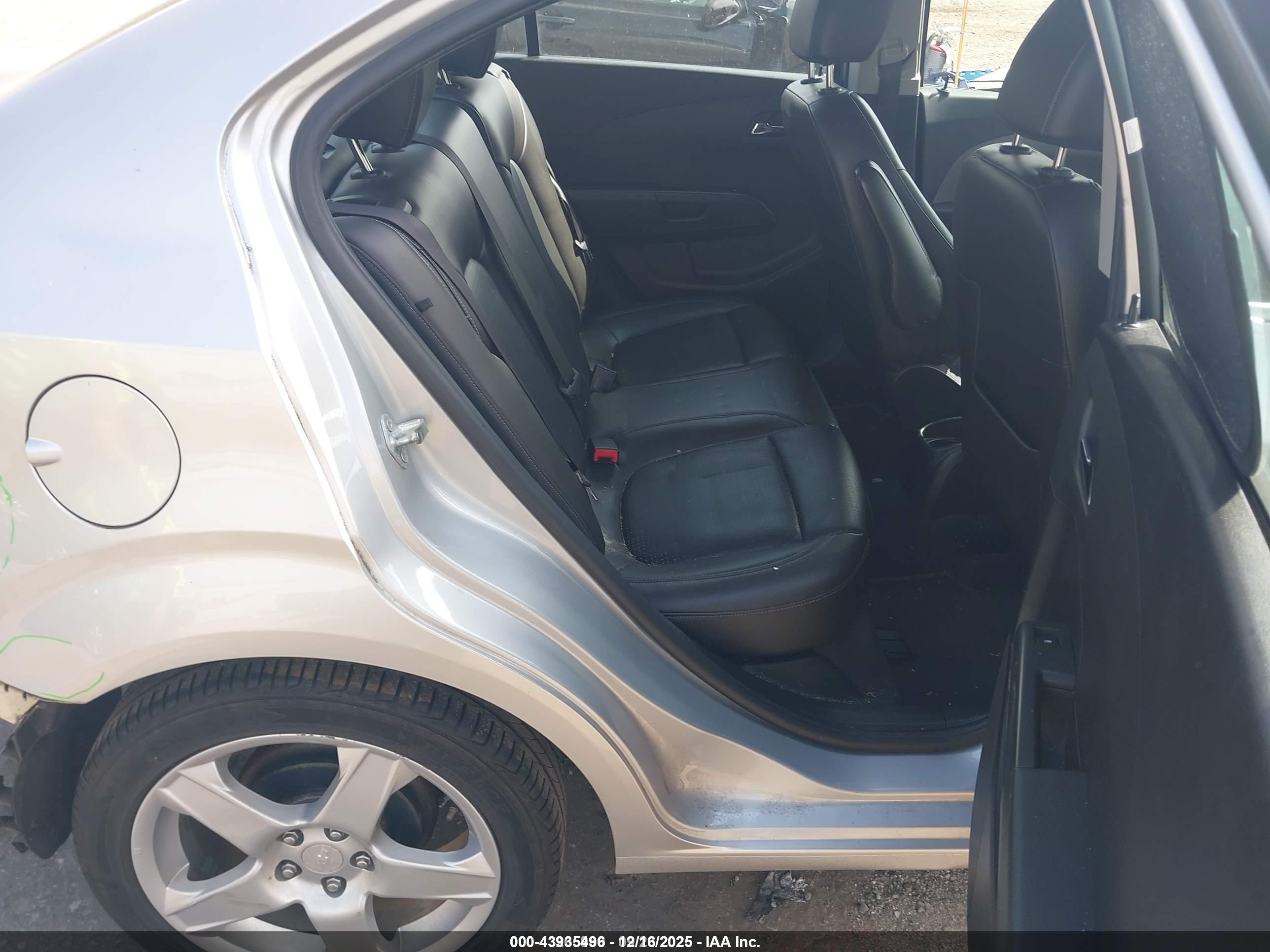 CHEVROLET SONIC image 8